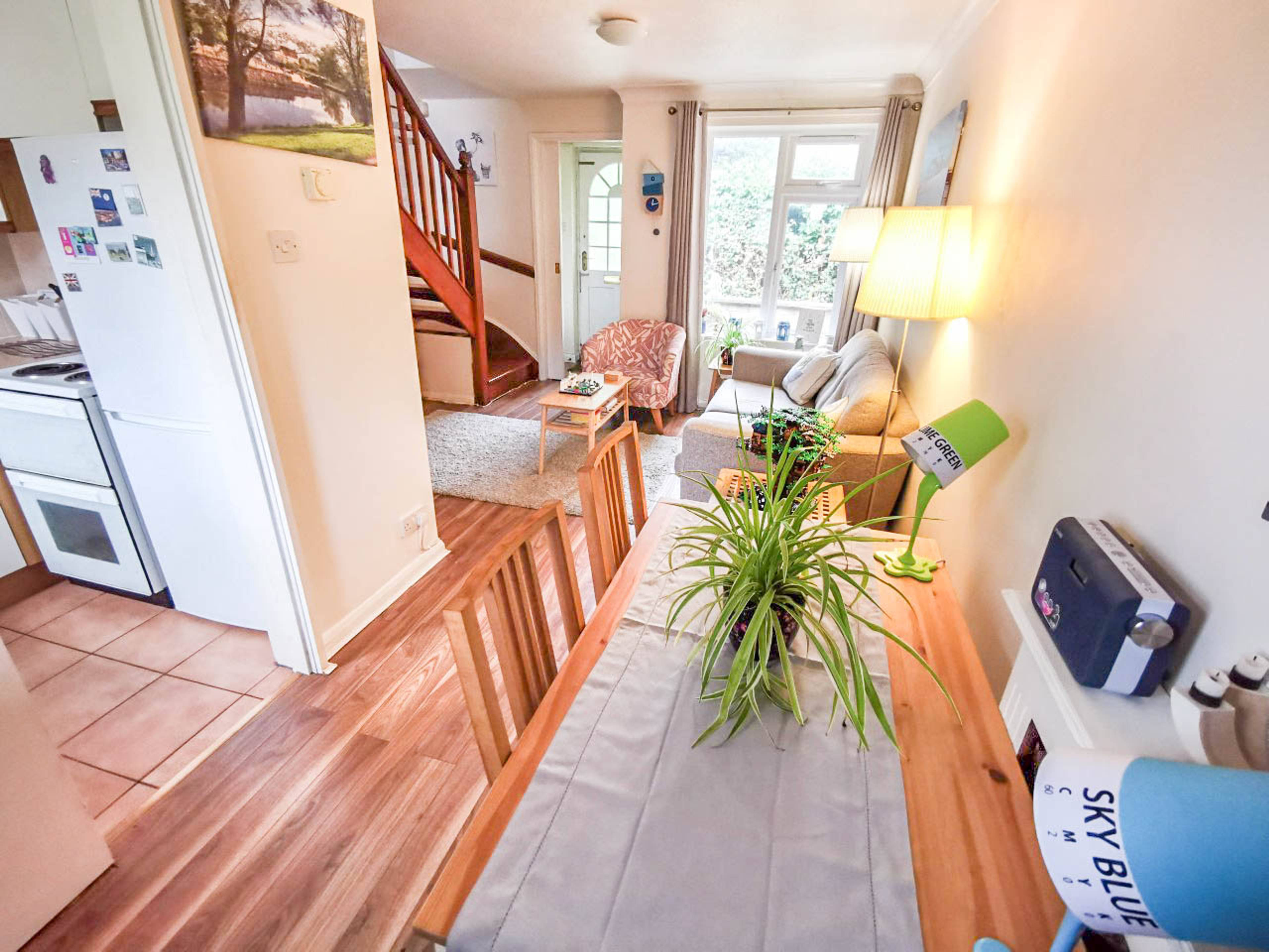 Lounge/Dining Room