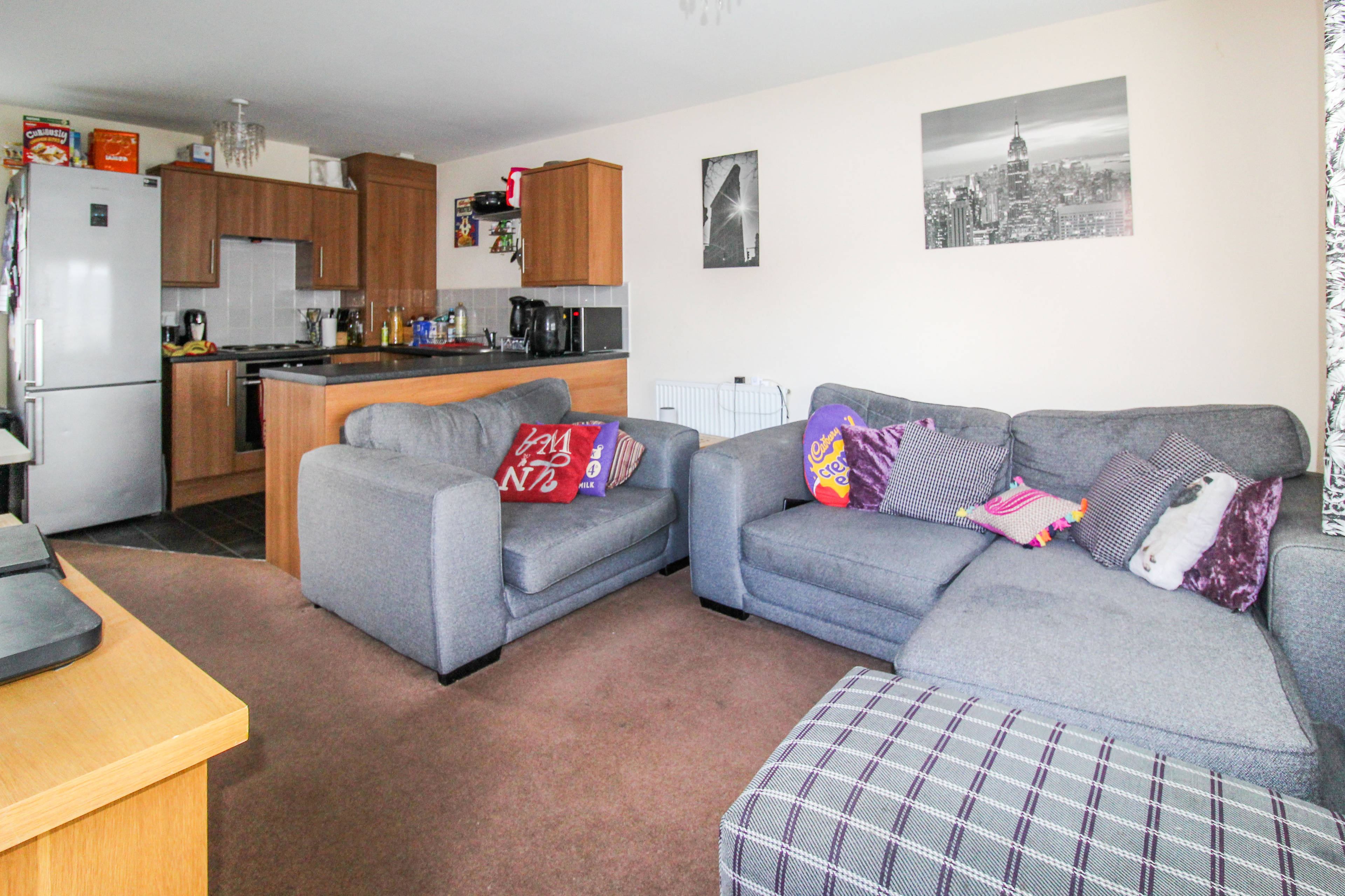 Lounge / Kitchen
