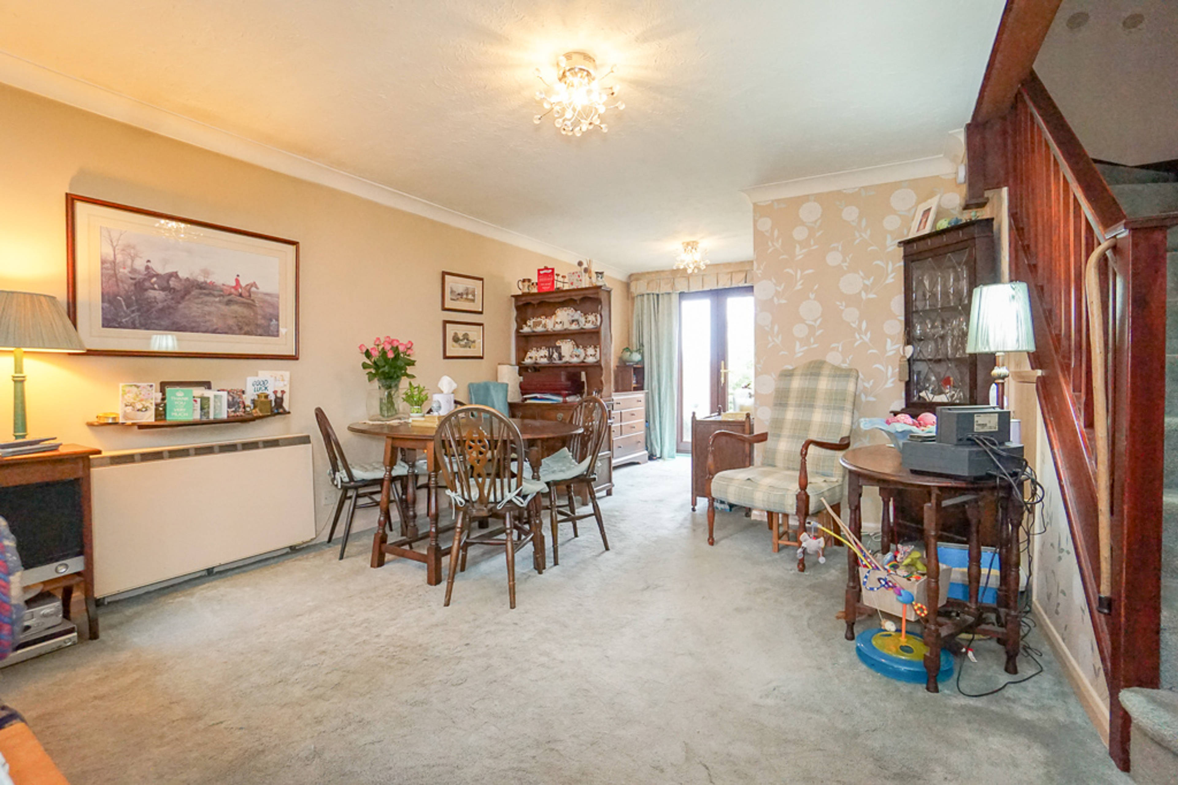 Lounge/Dining Room