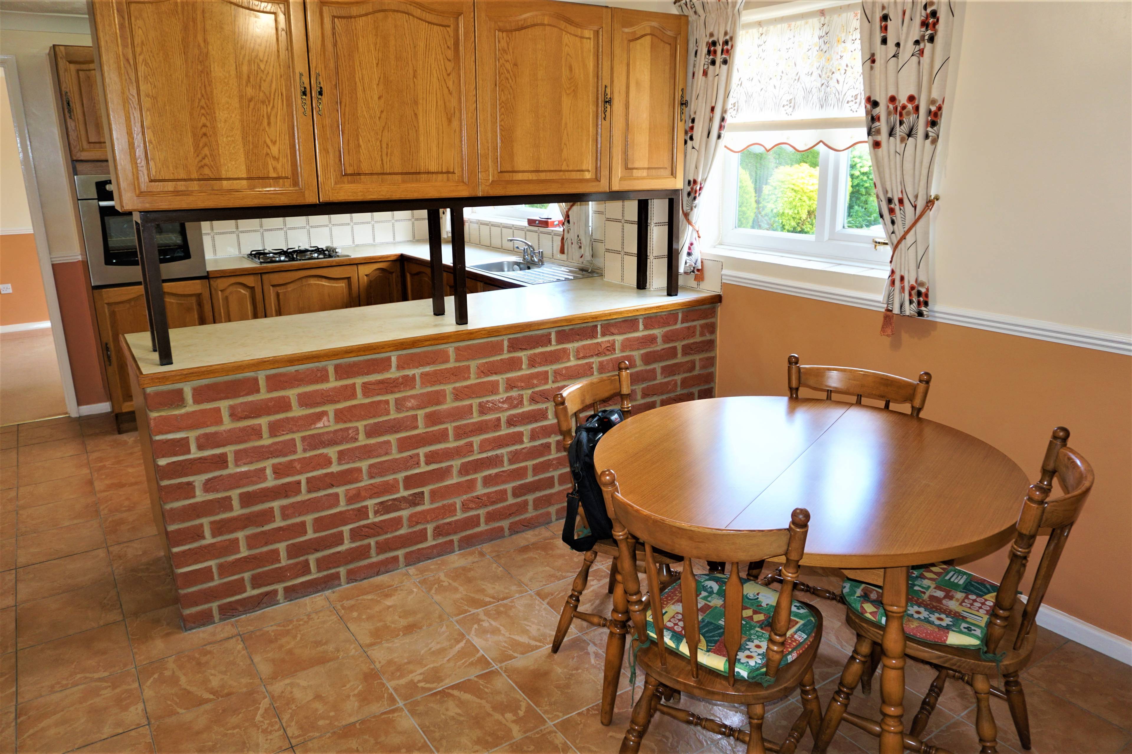 Kitchen/Breakfast