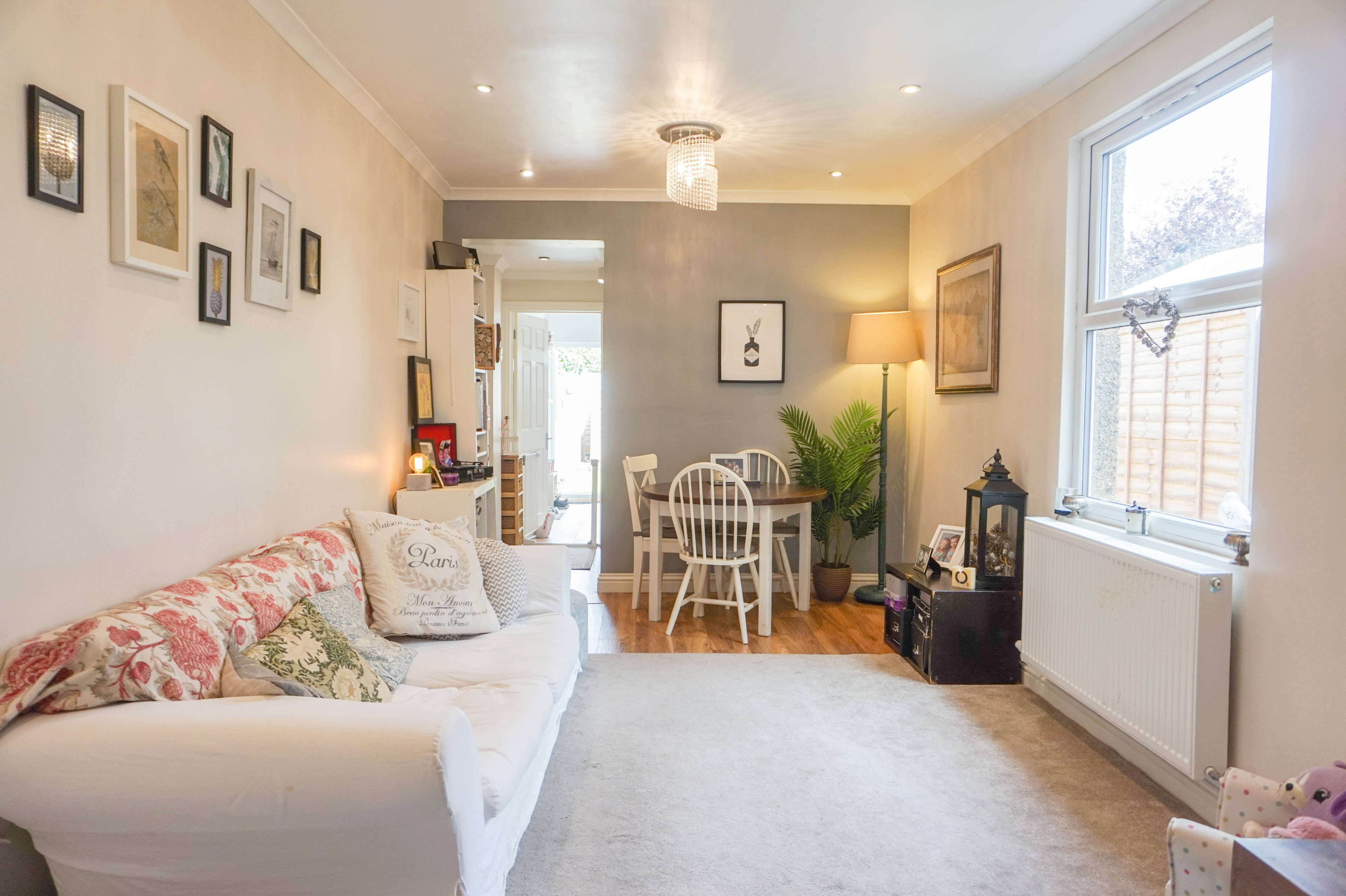 Lounge/Dining Room