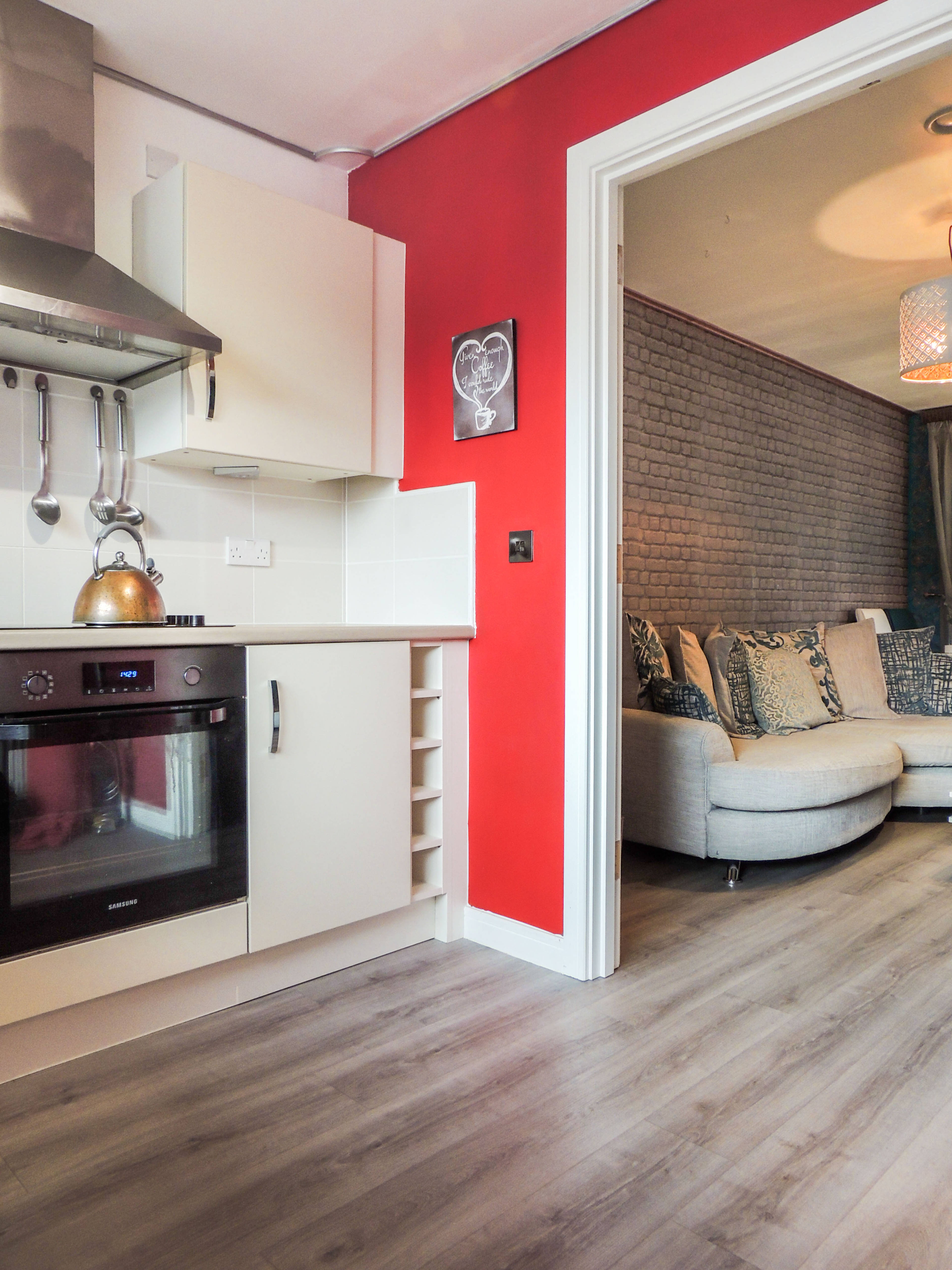 Lounge / Kitchen