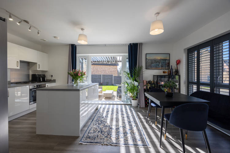 3 bedroom semi-detached house