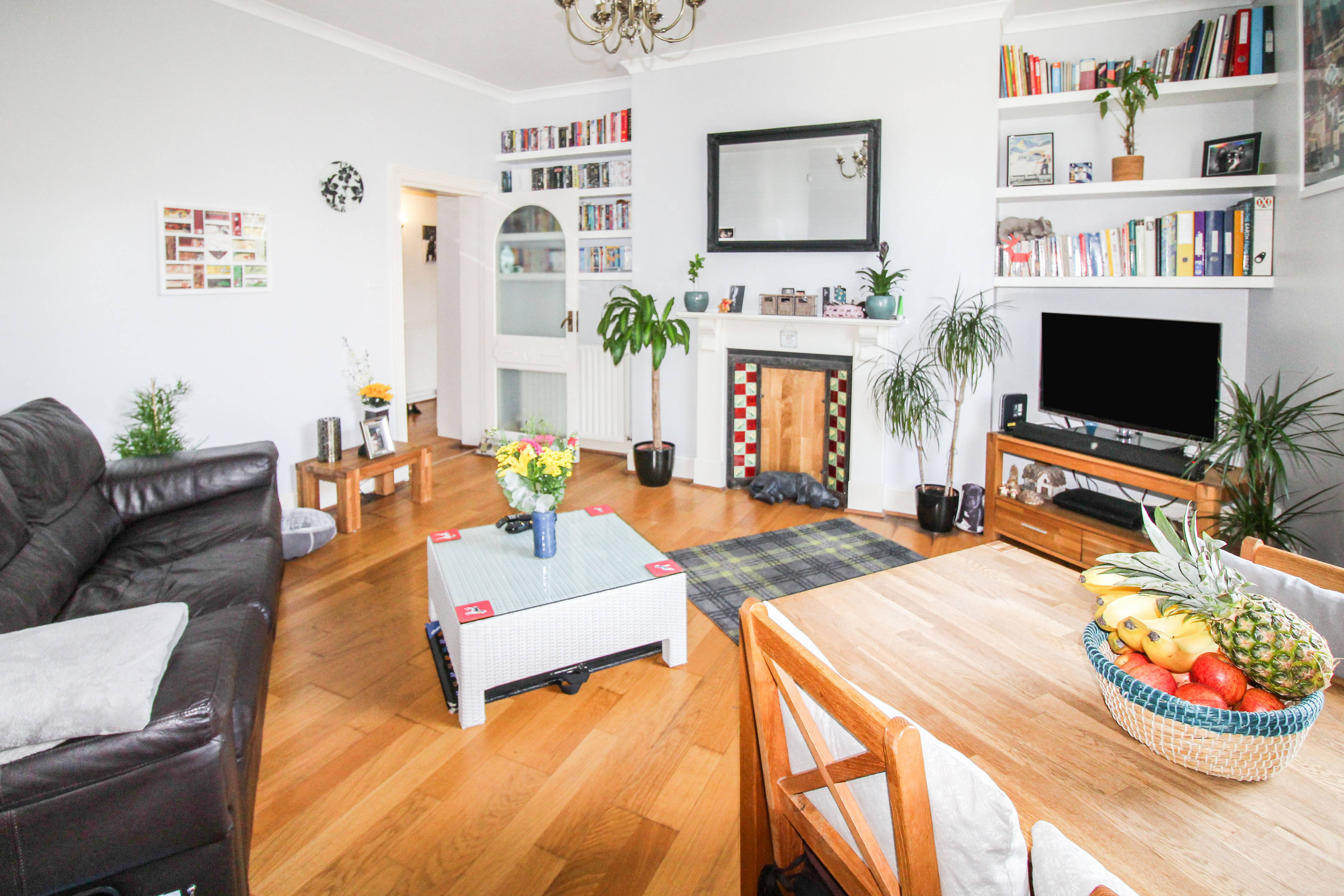 Lounge/Dining Room