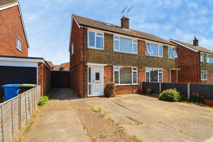 3 bedroom semi-detached house