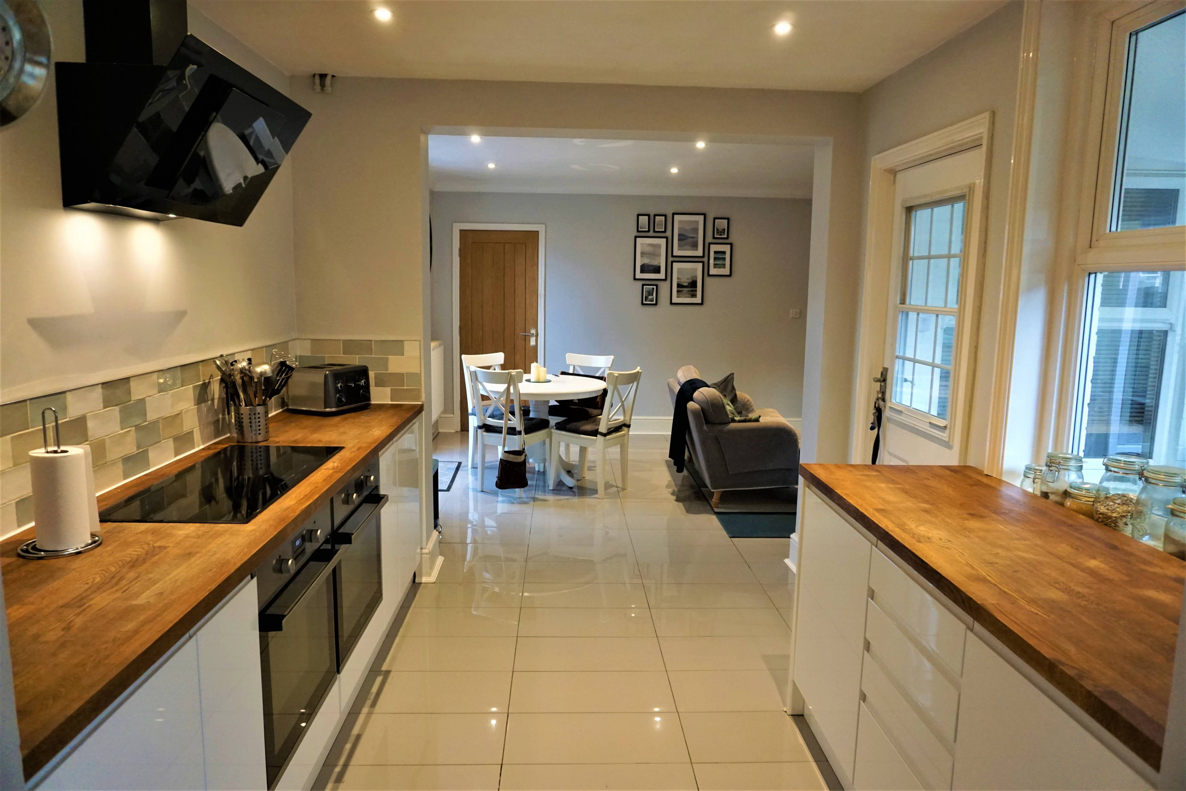 Kitchen/Breakfast