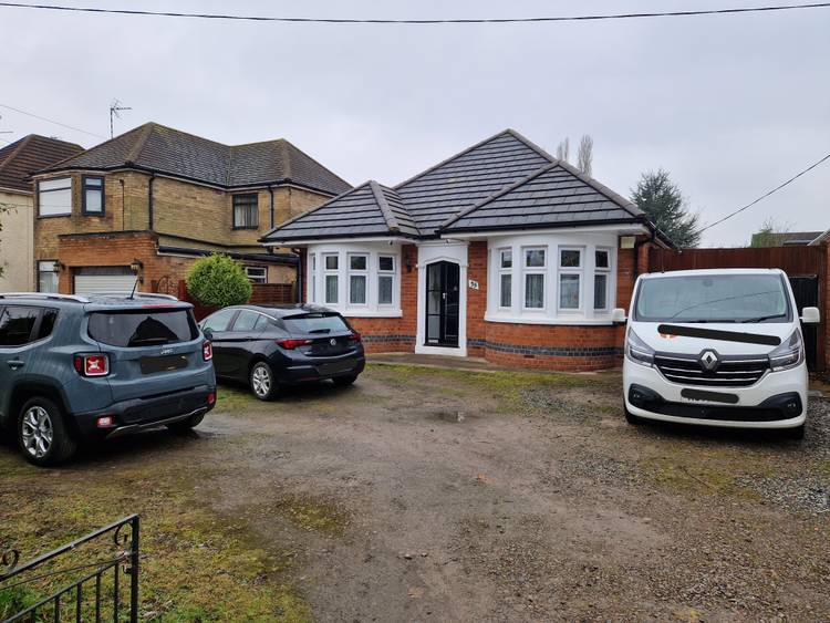 3 bedroom detached bungalow