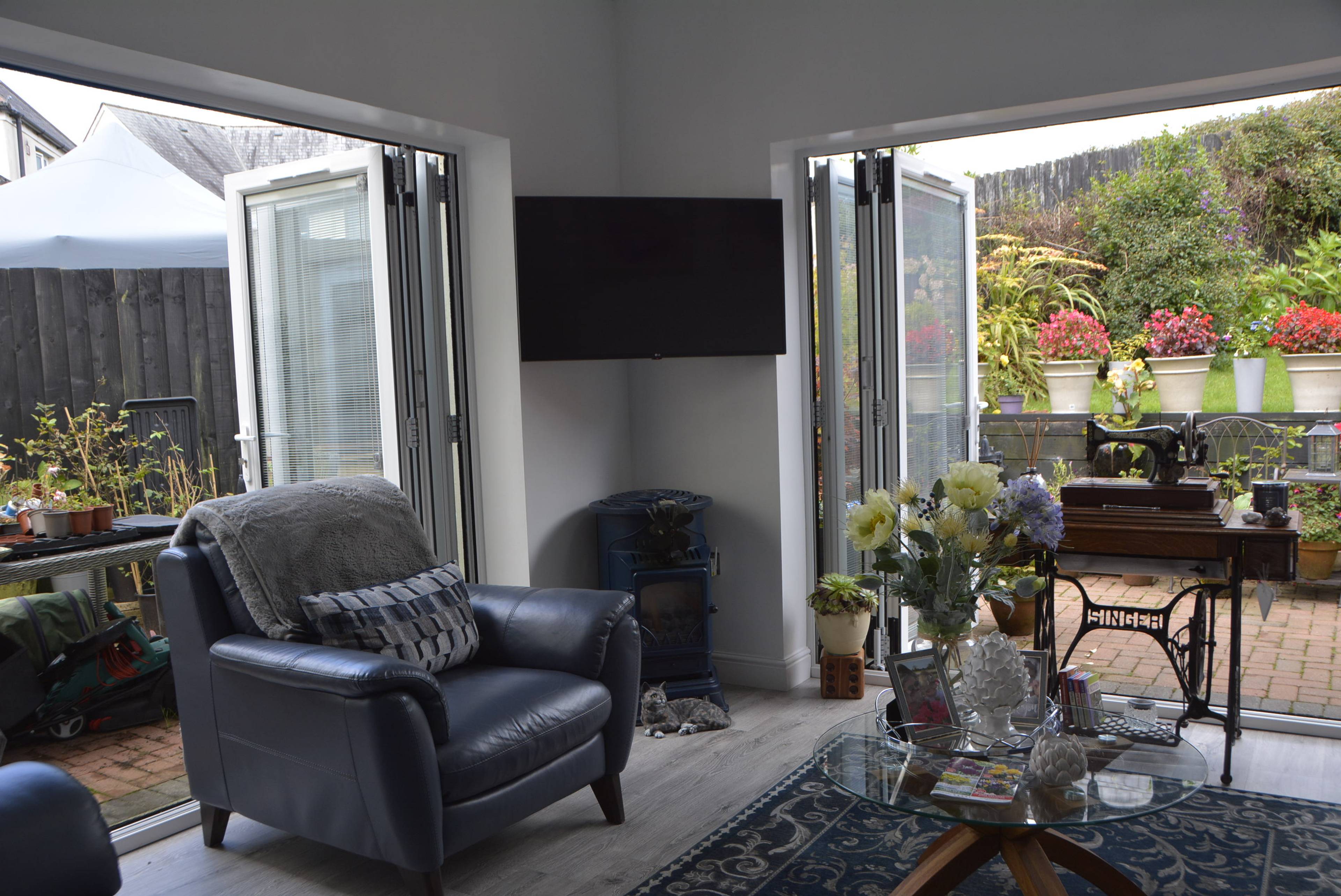 Lounge/Dining Room
