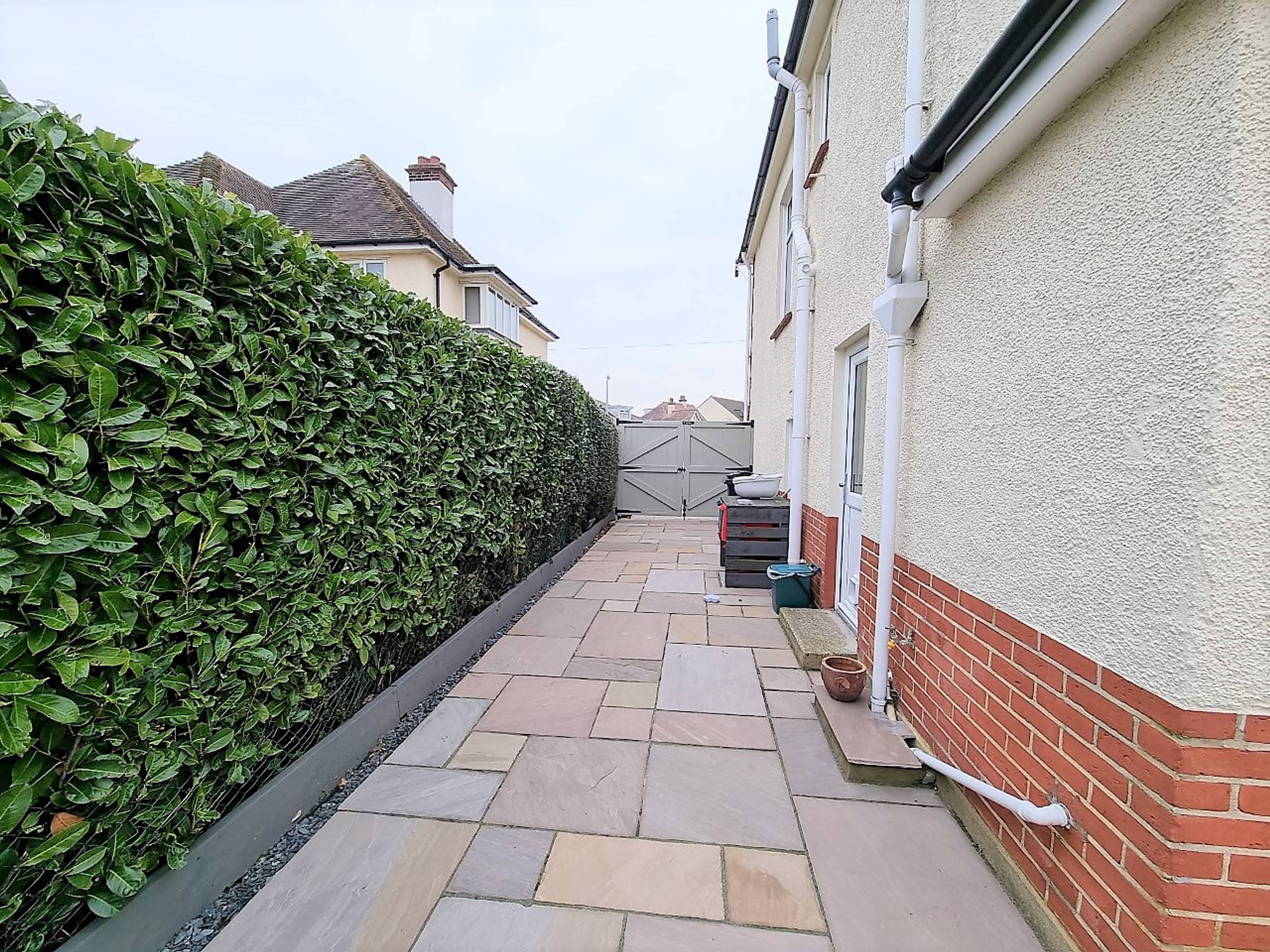 Side Passage