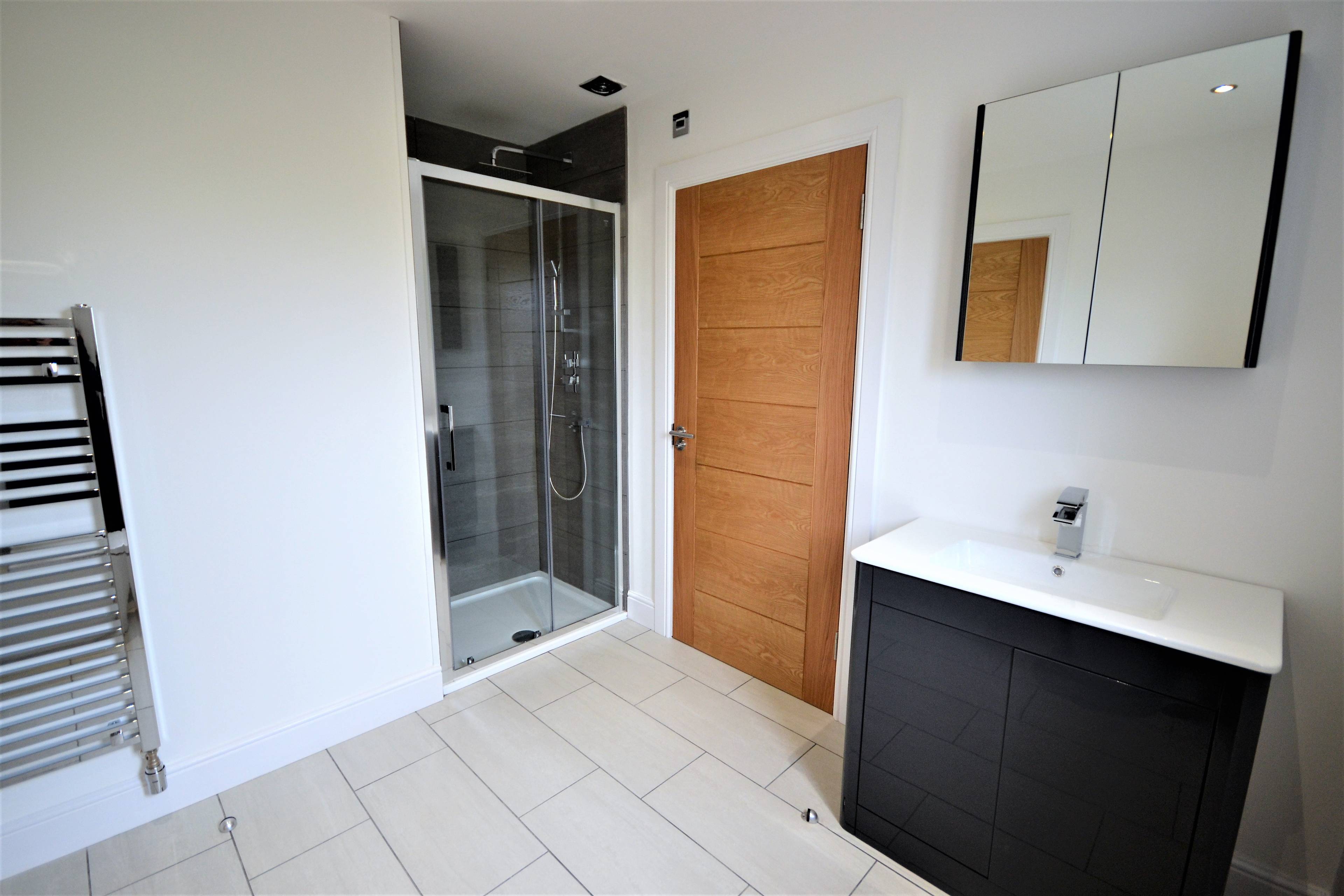 Jack & Jill En-suite