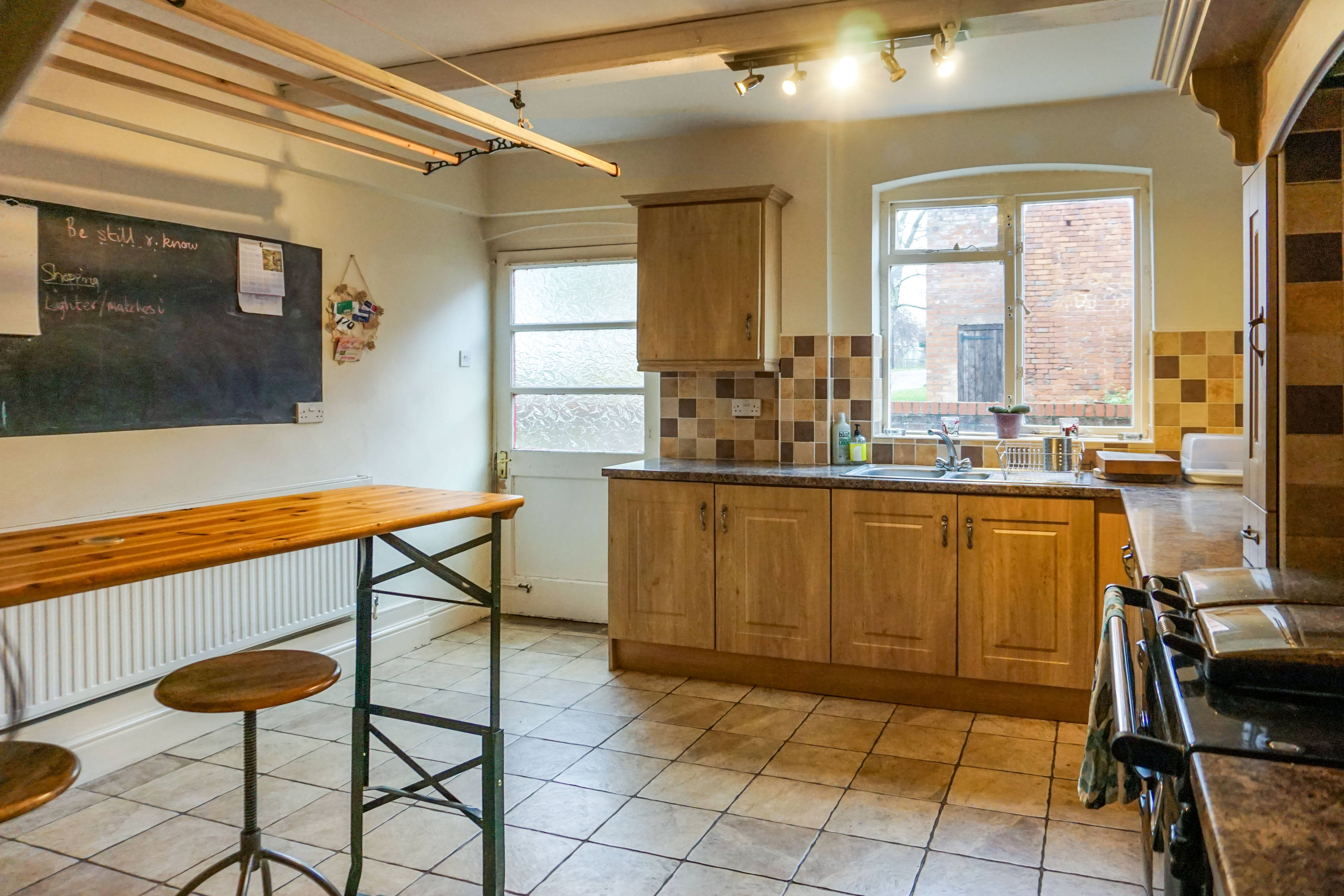Kitchen/Breakfast