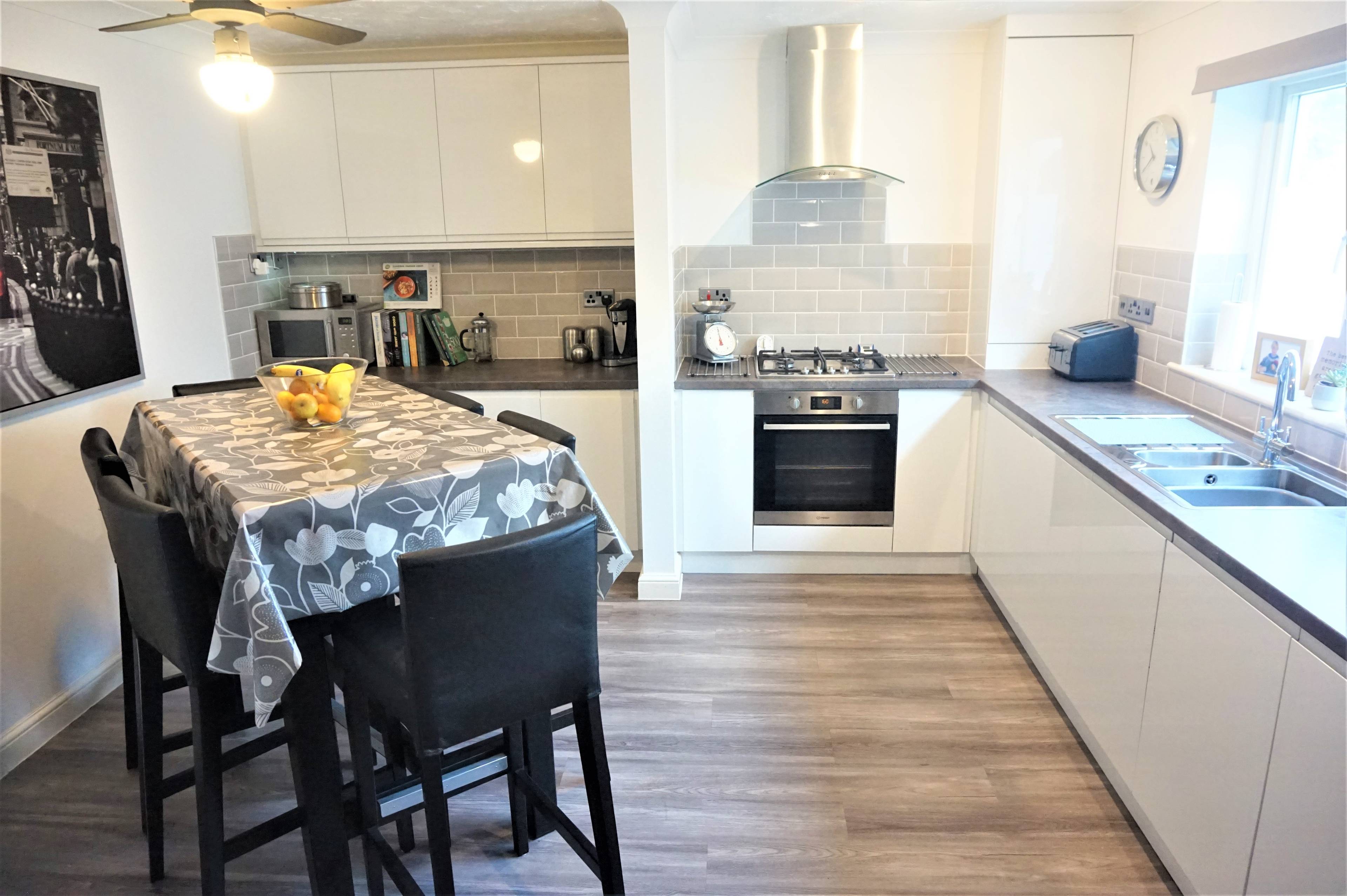 Kitchen/Breakfast