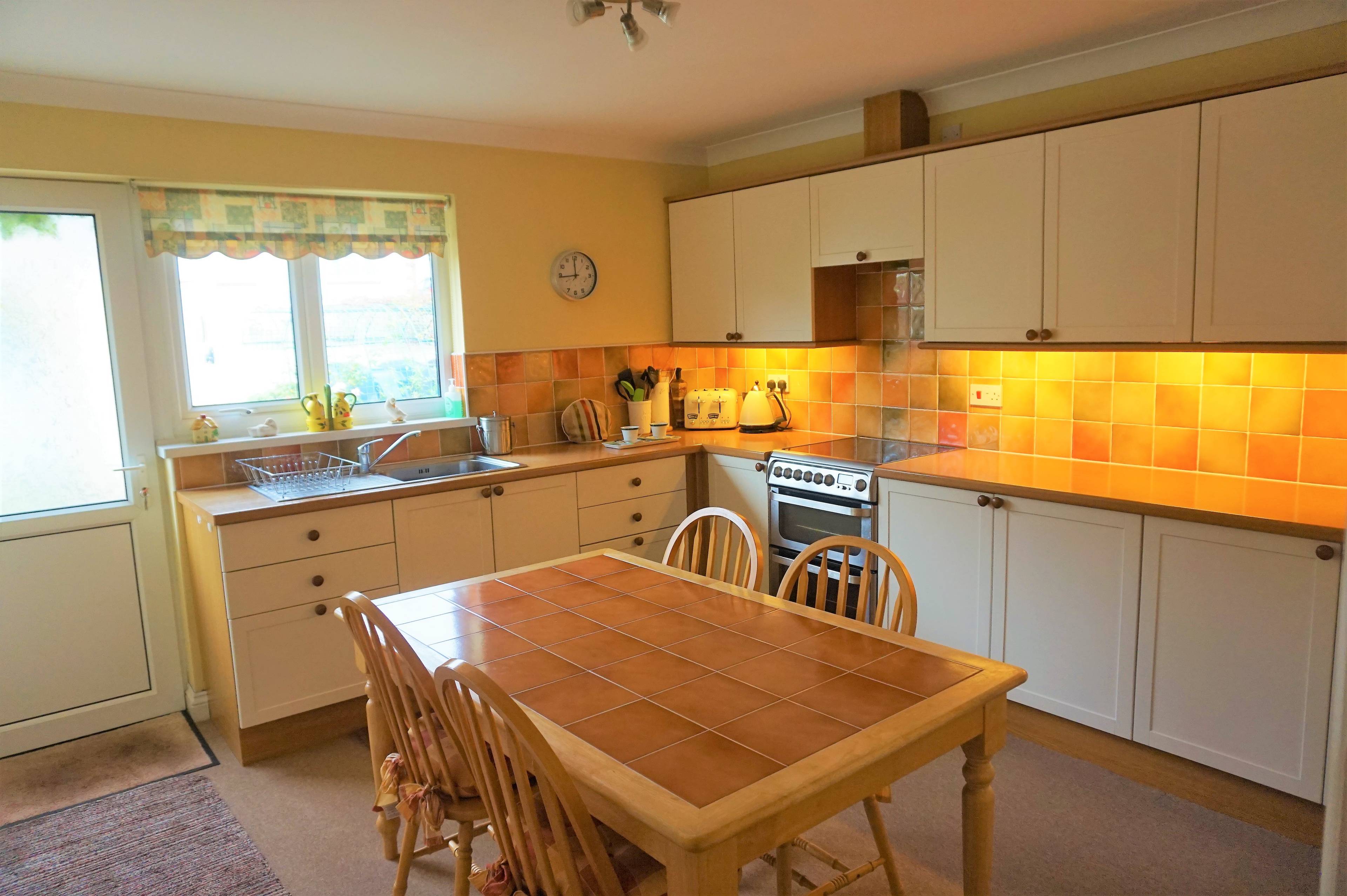 Kitchen/Breakfast