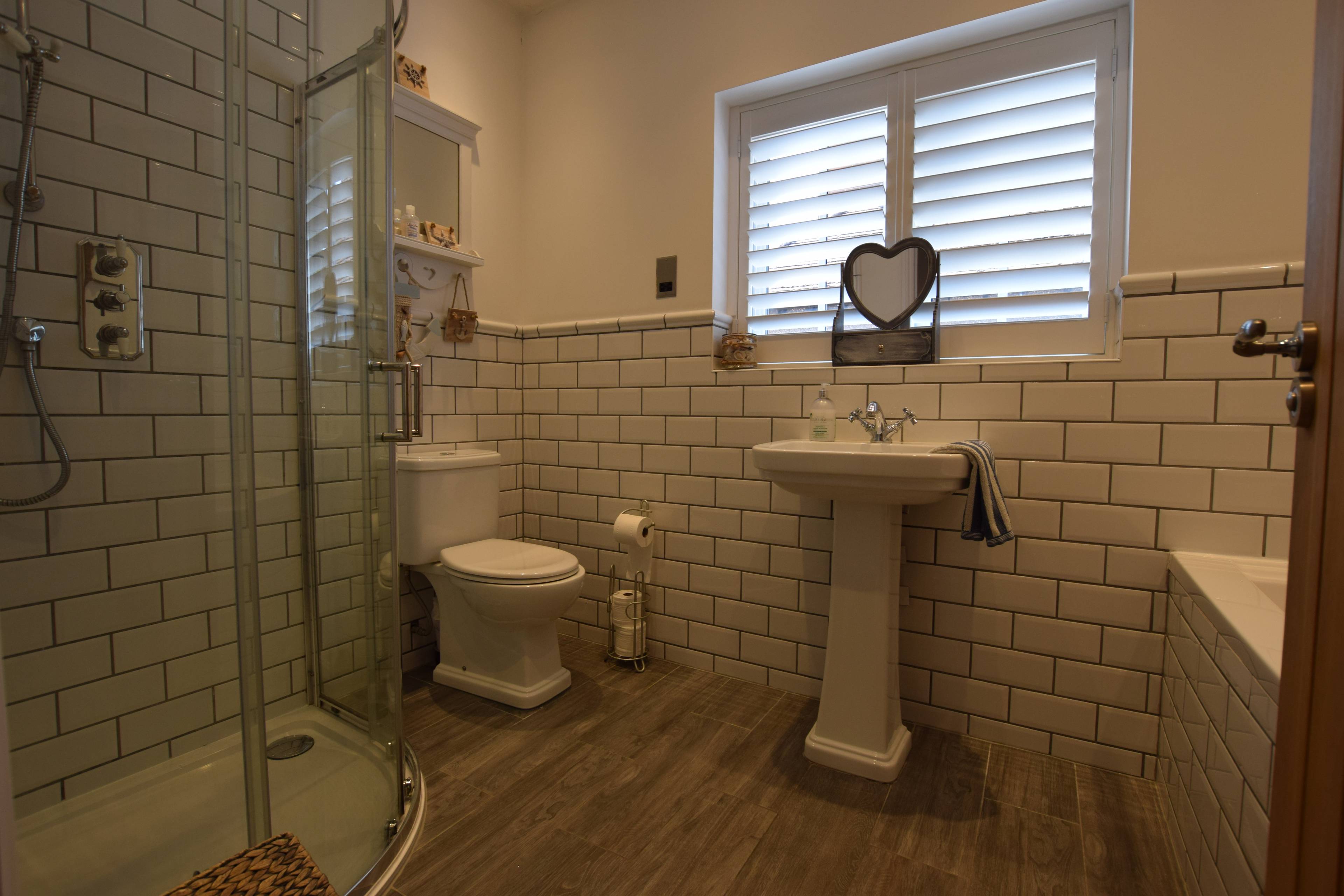 Family Bathroom 