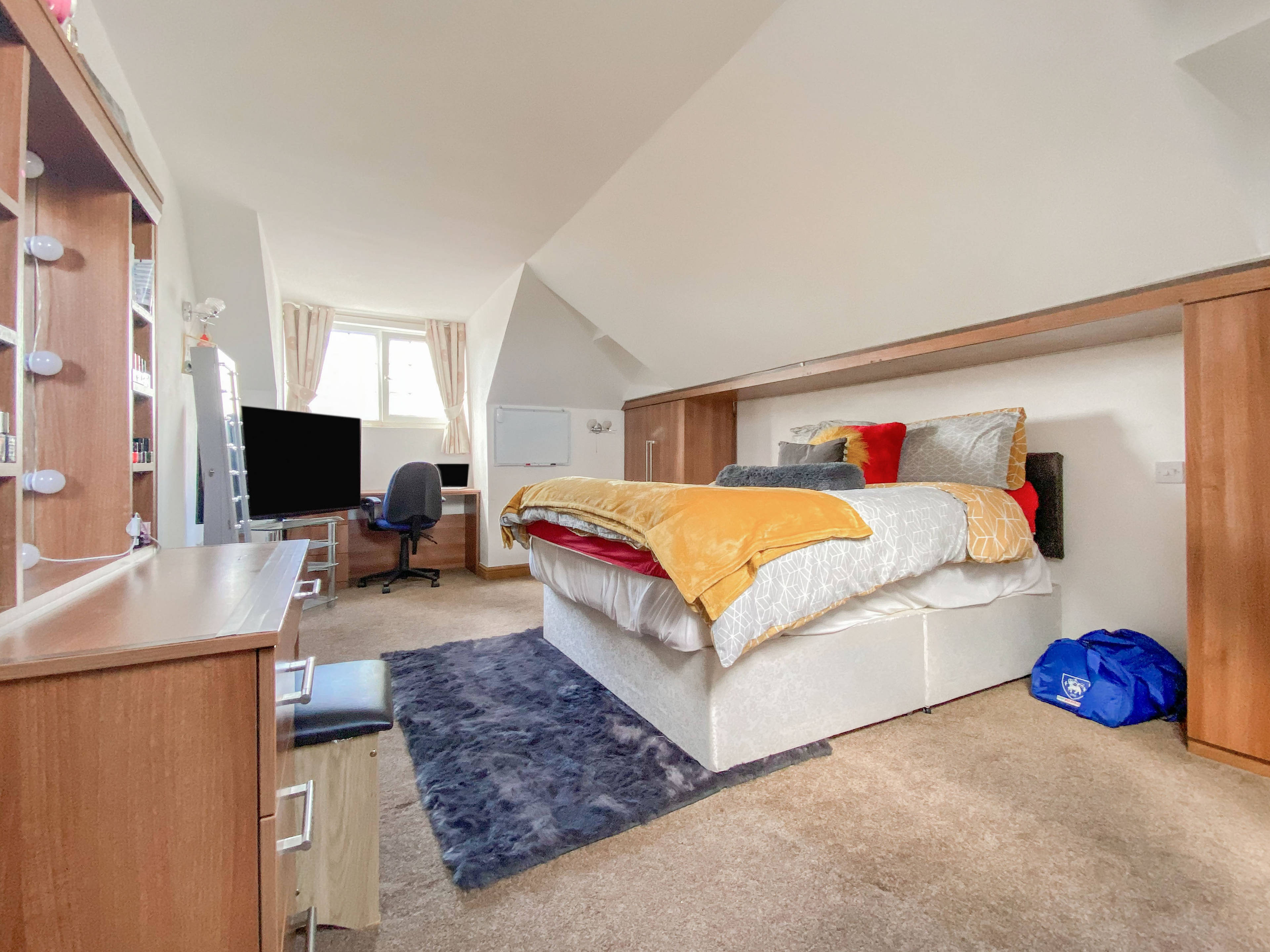 Bedroom Seven