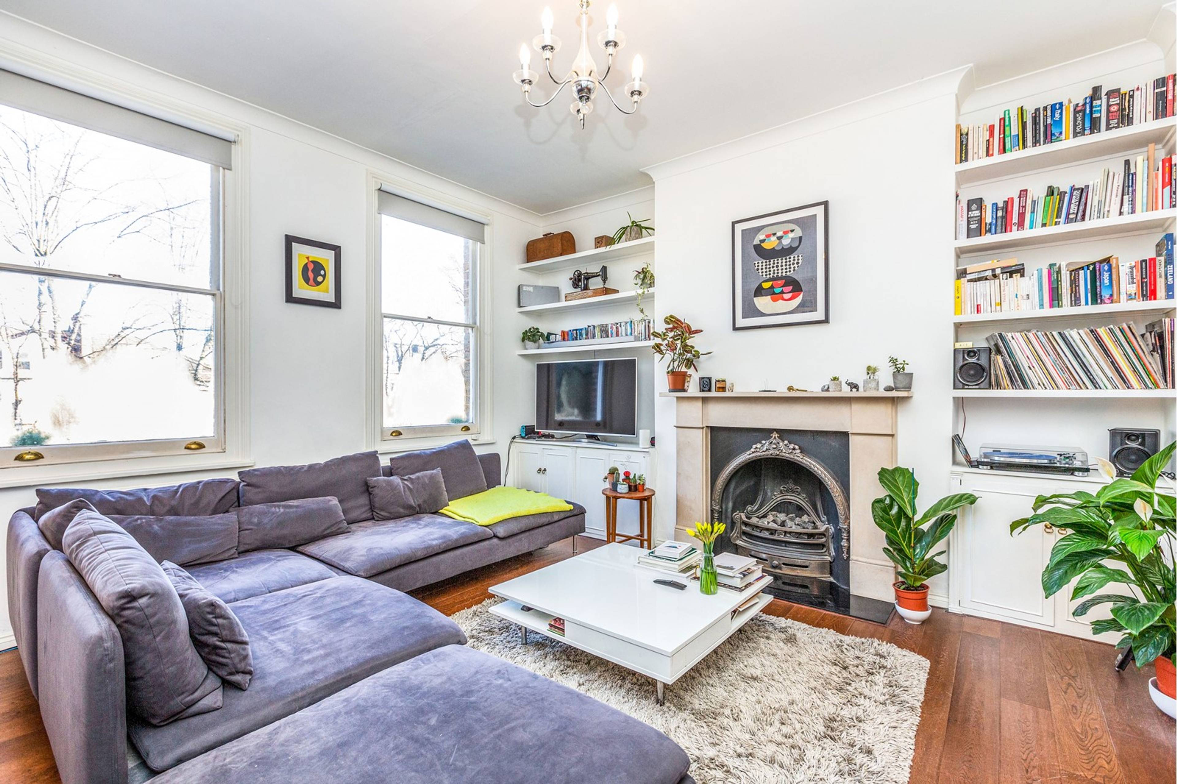 Lounge / Kitchen