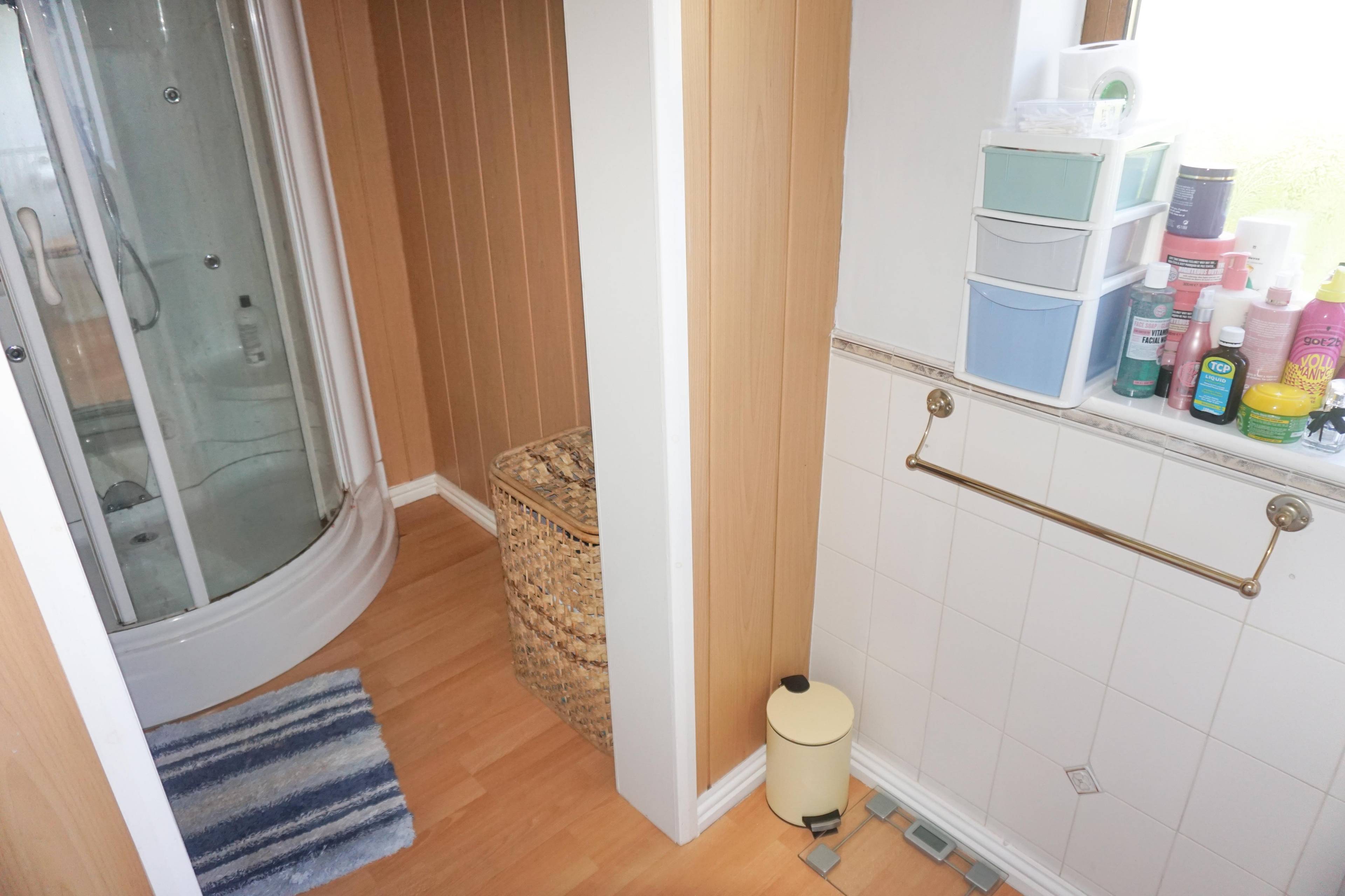 Master En-suite