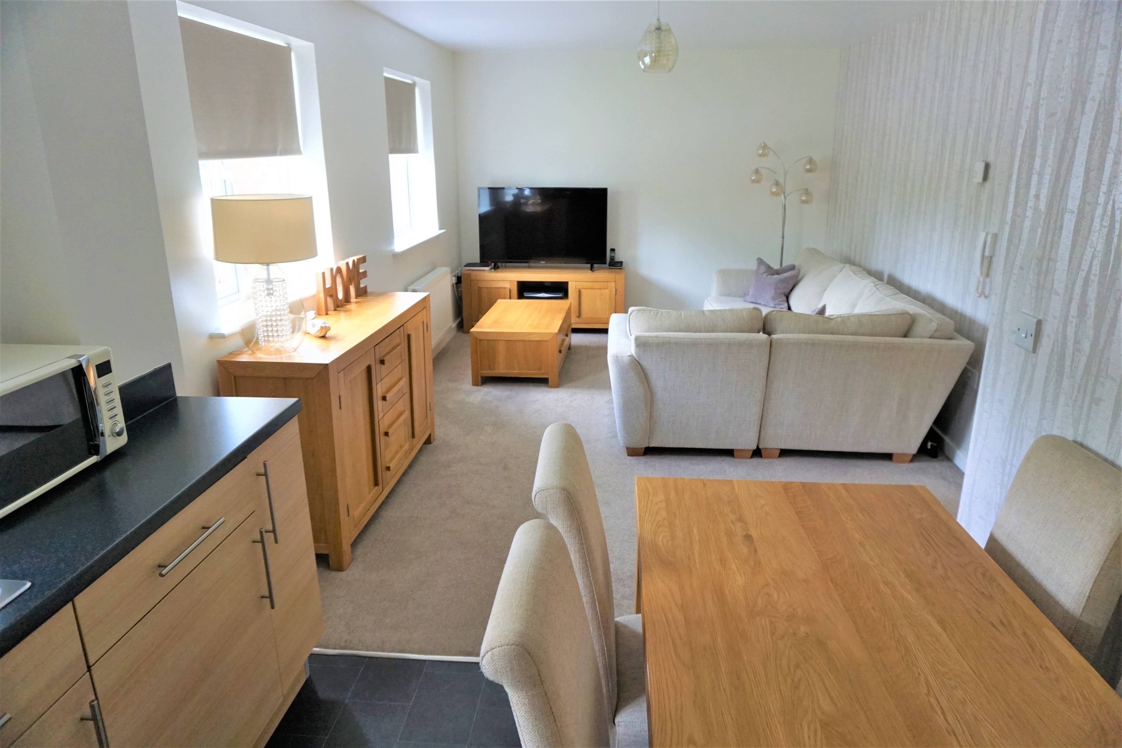 Lounge / Kitchen
