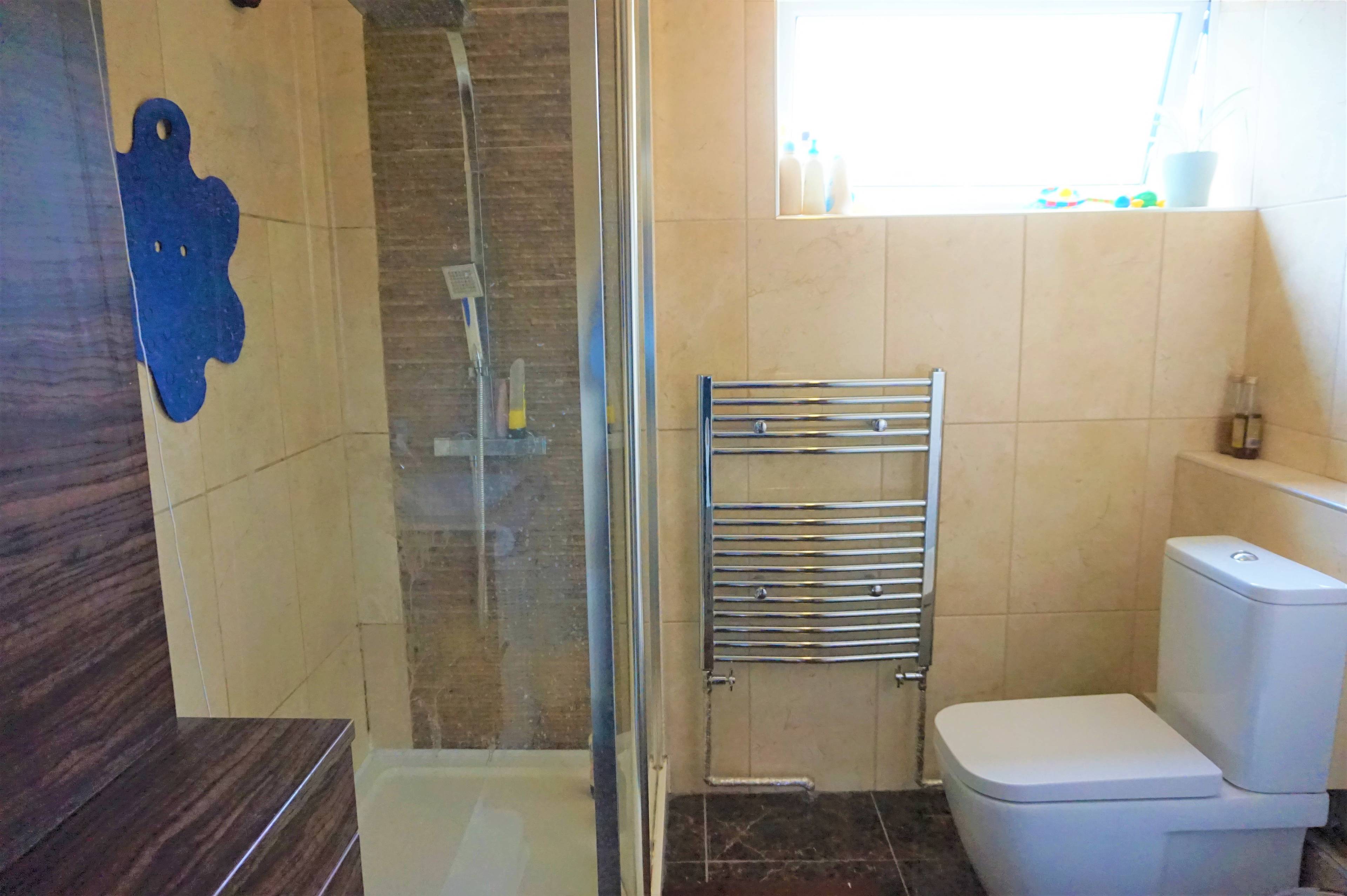 Master En-suite