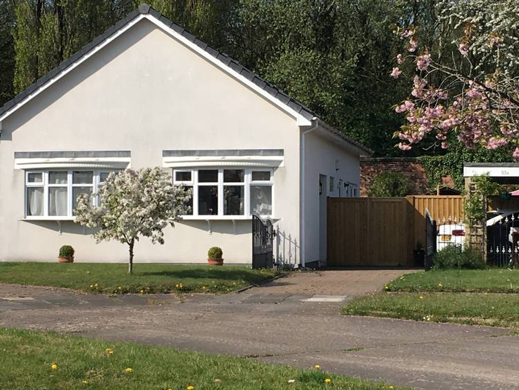 4 bedroom detached house