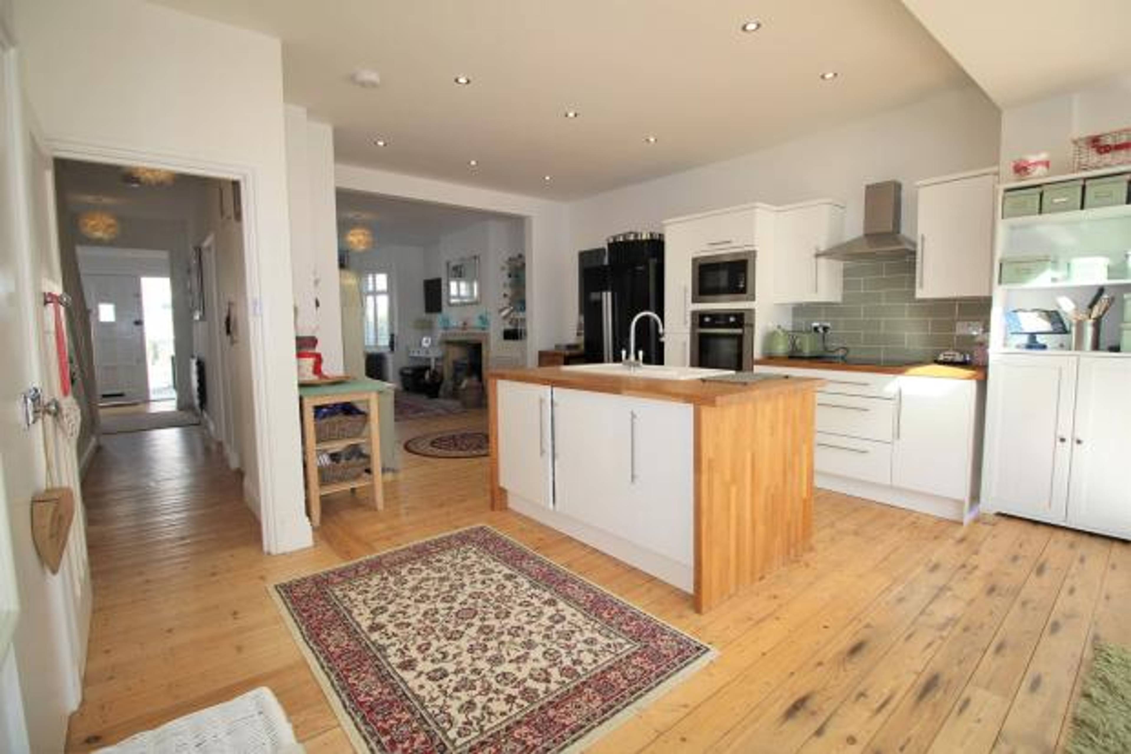 Kitchen / Breakfast