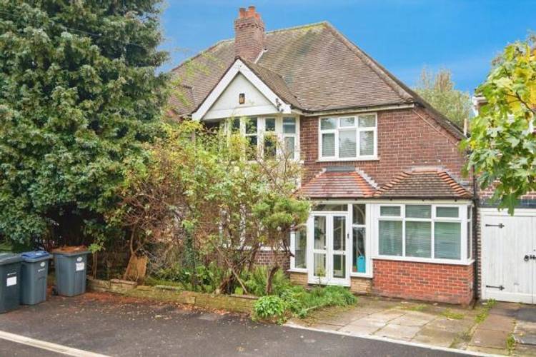 3 bedroom semi-detached house