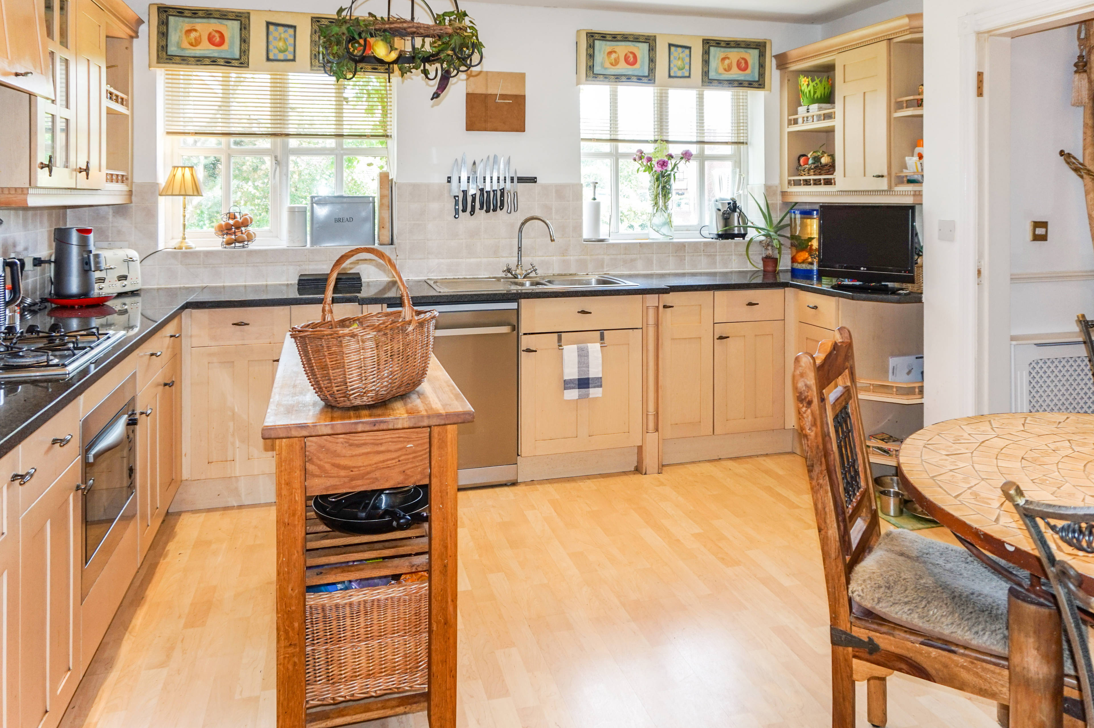 Kitchen/Breakfast
