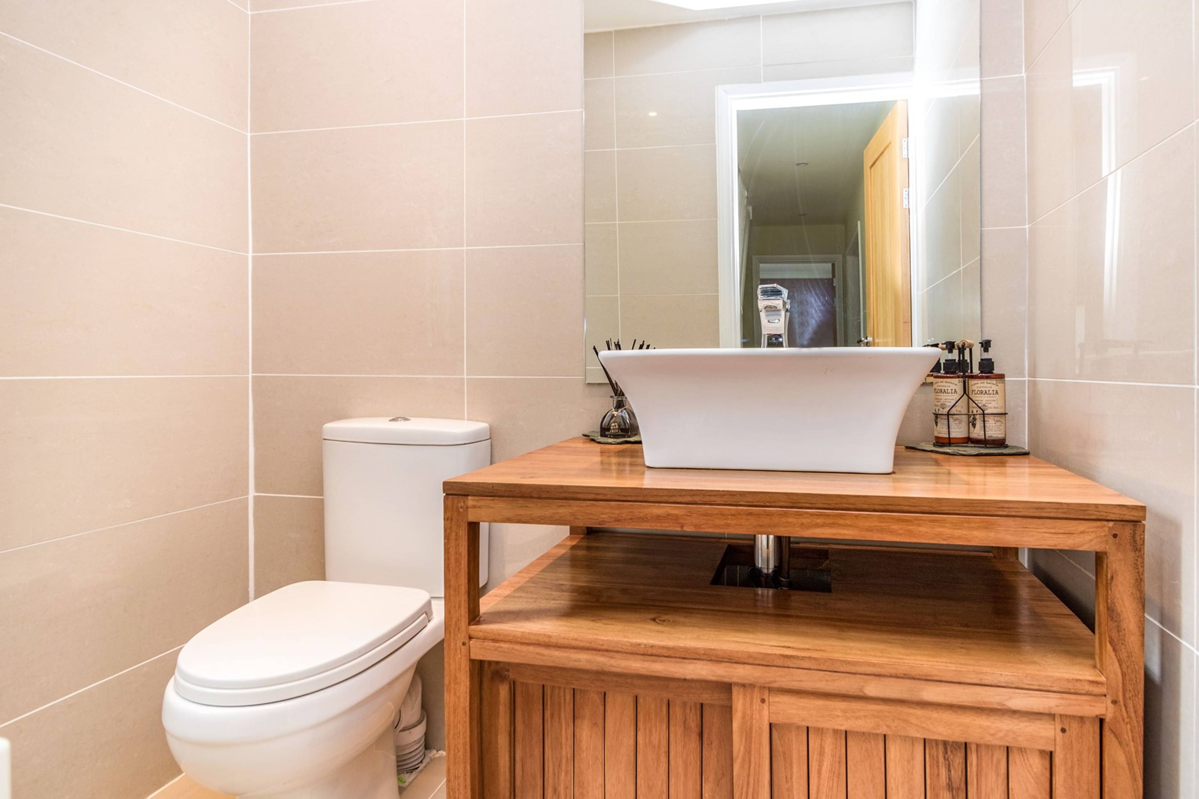 Downstairs Cloakroom
