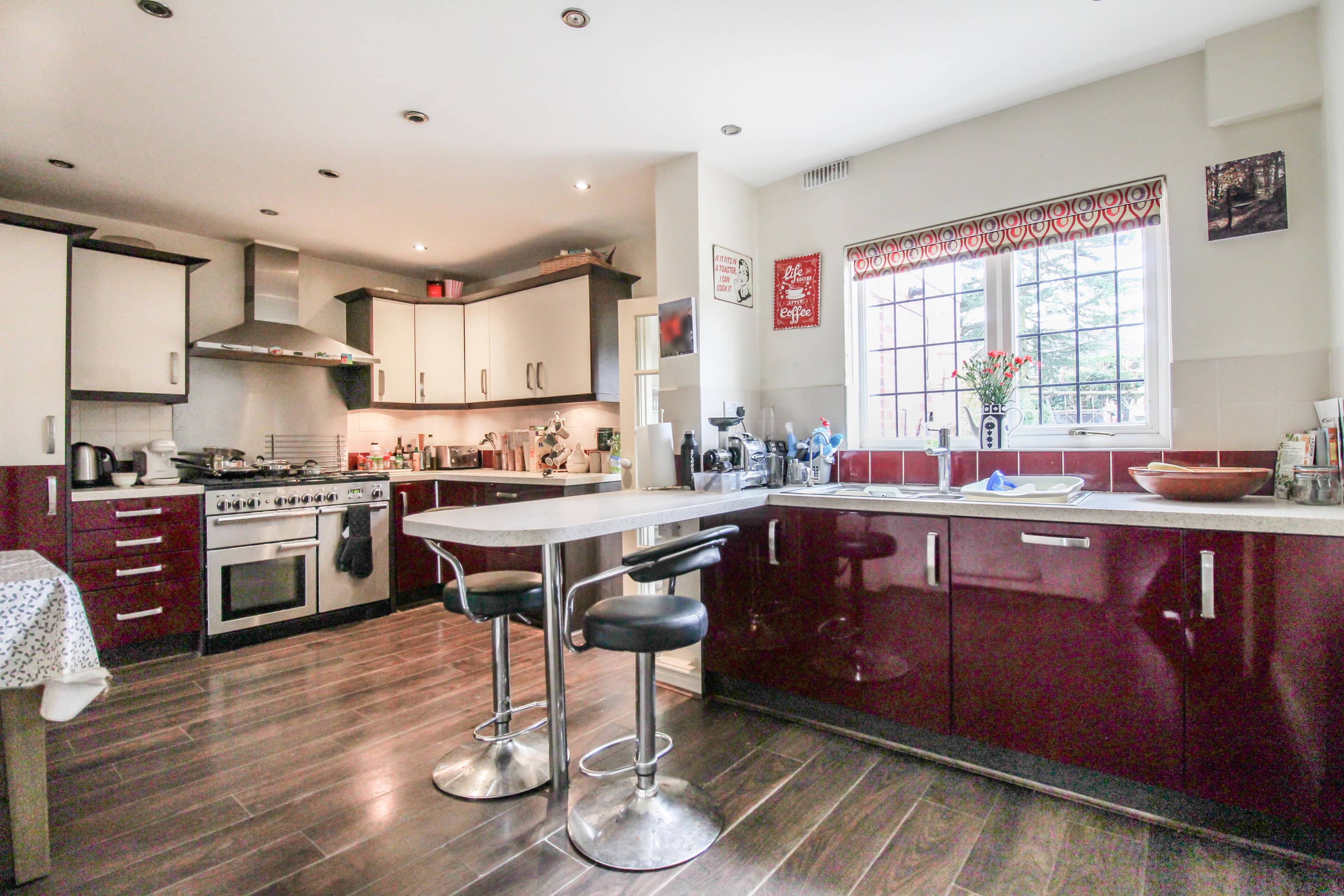 Kitchen/Breakfast