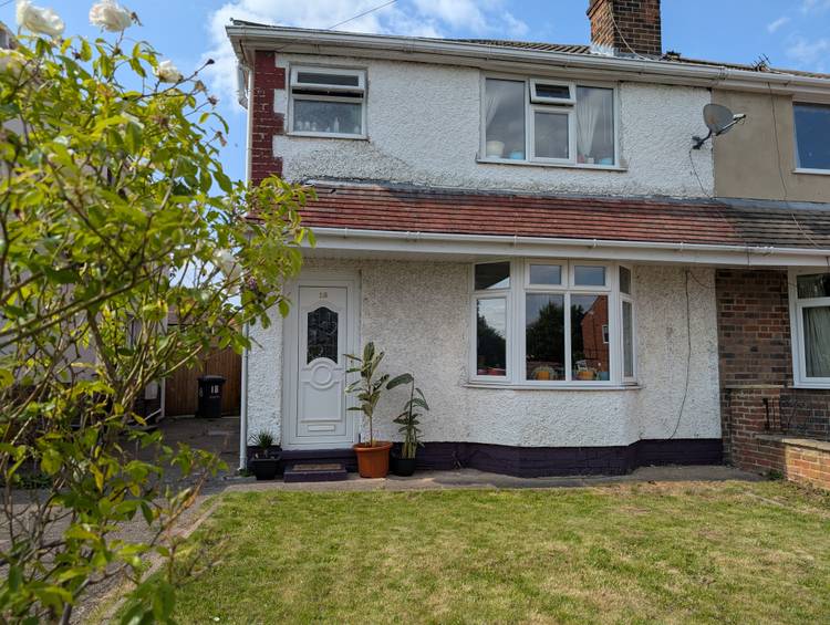 3 bedroom semi-detached house
