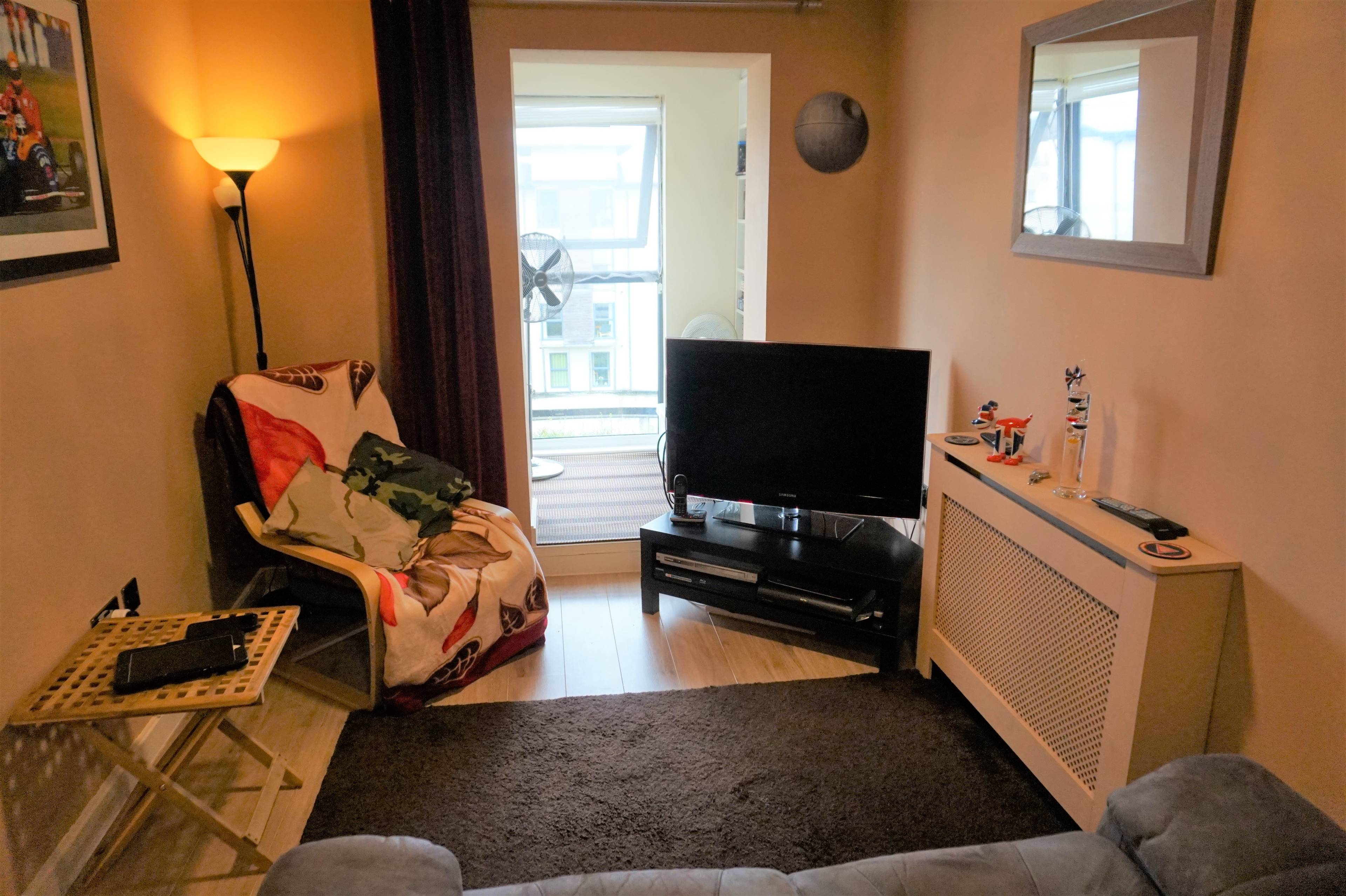 Lounge / Kitchen