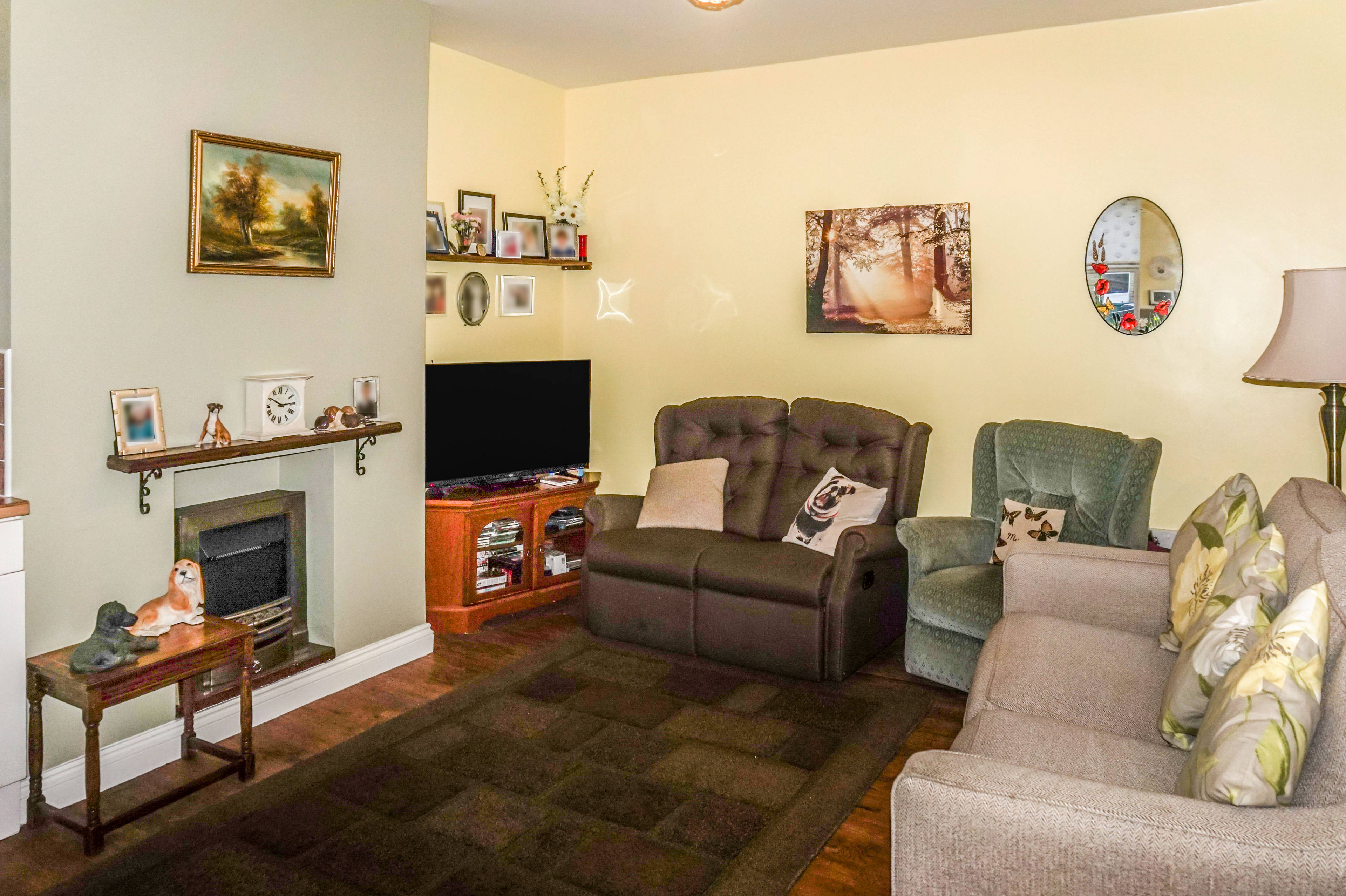 Lounge / Kitchen