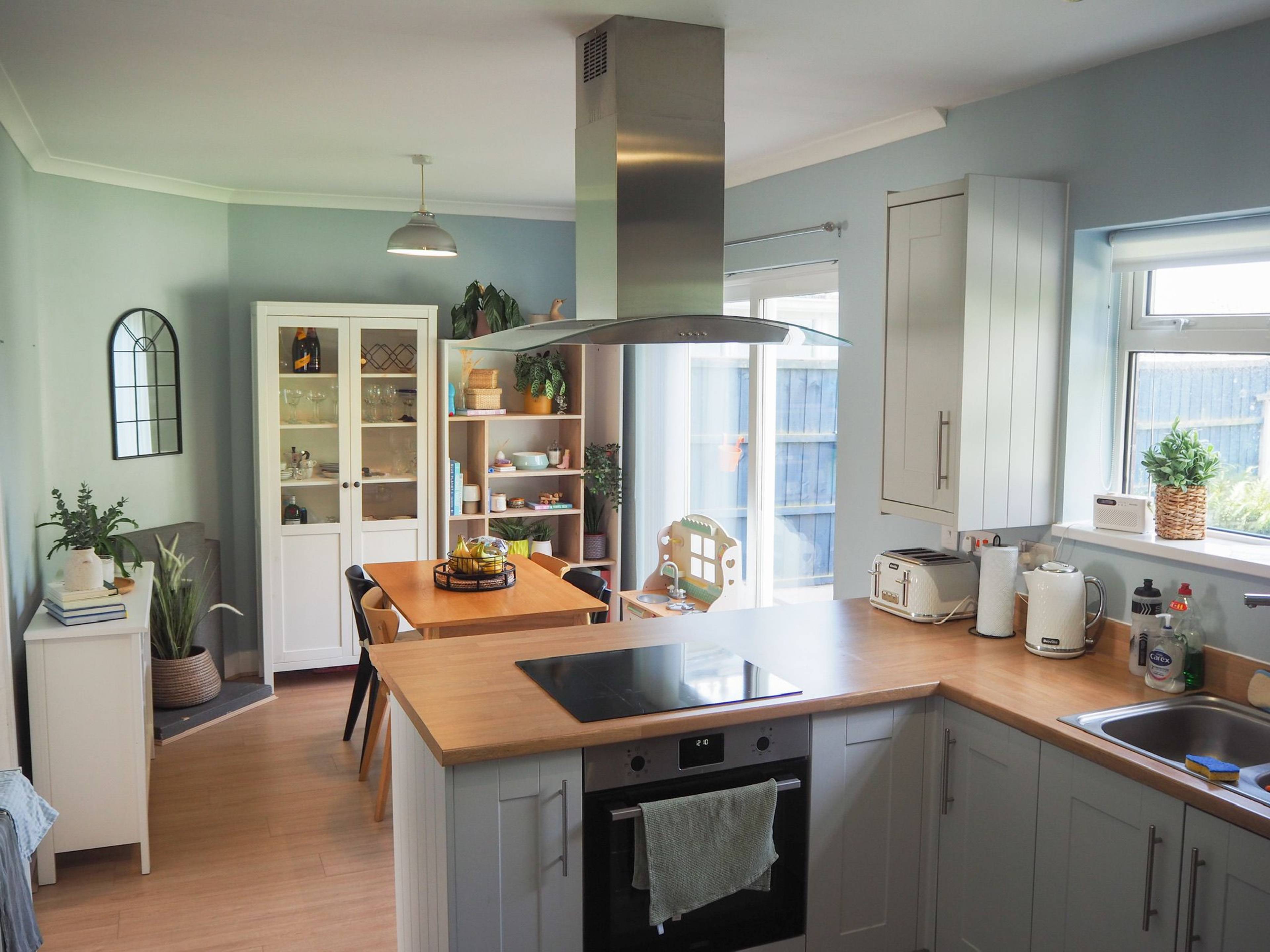 Kitchen/Dining Room