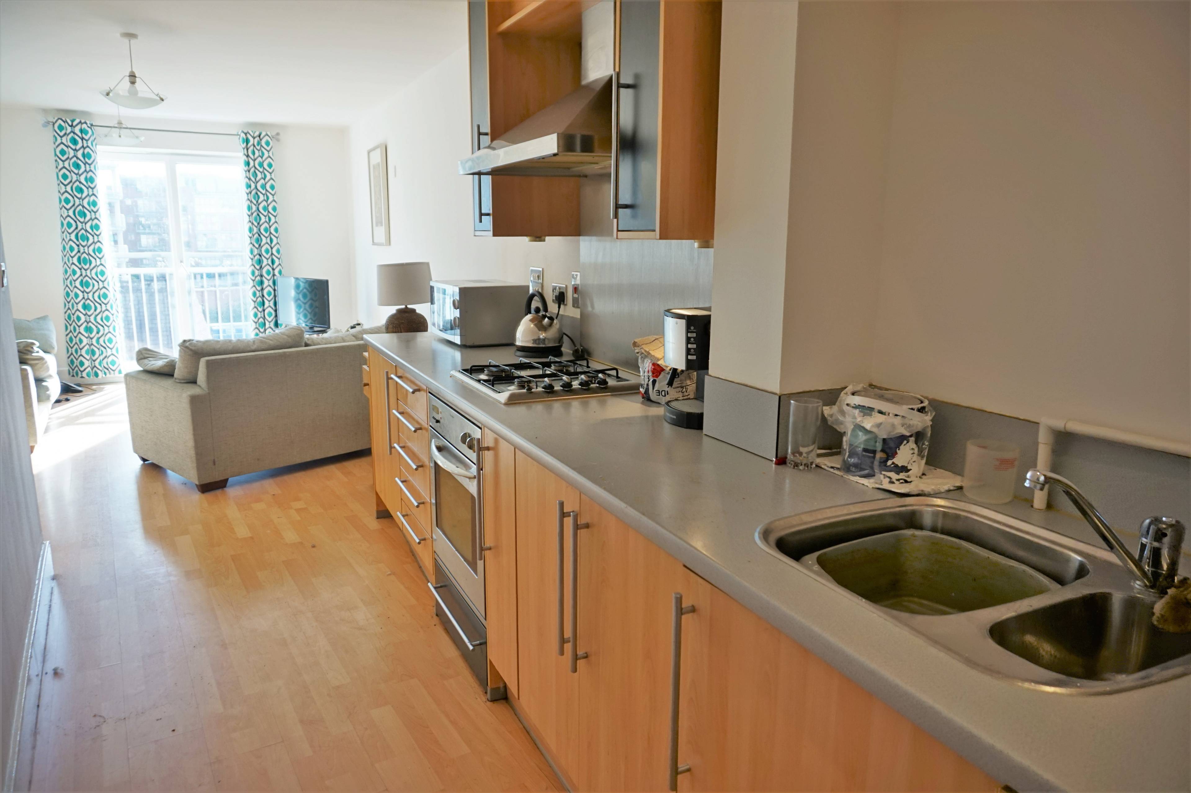 Lounge / Kitchen