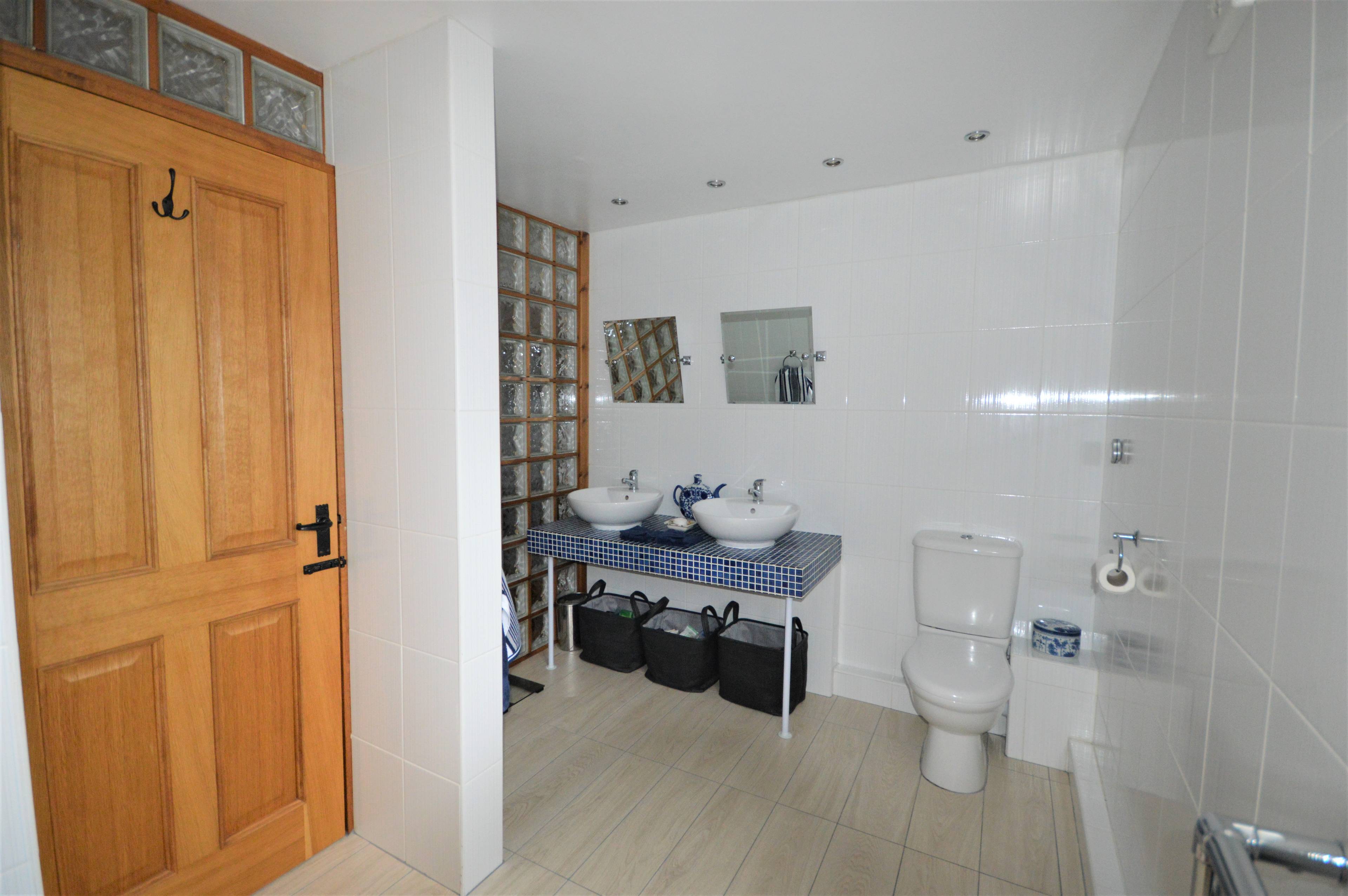 Master En-suite