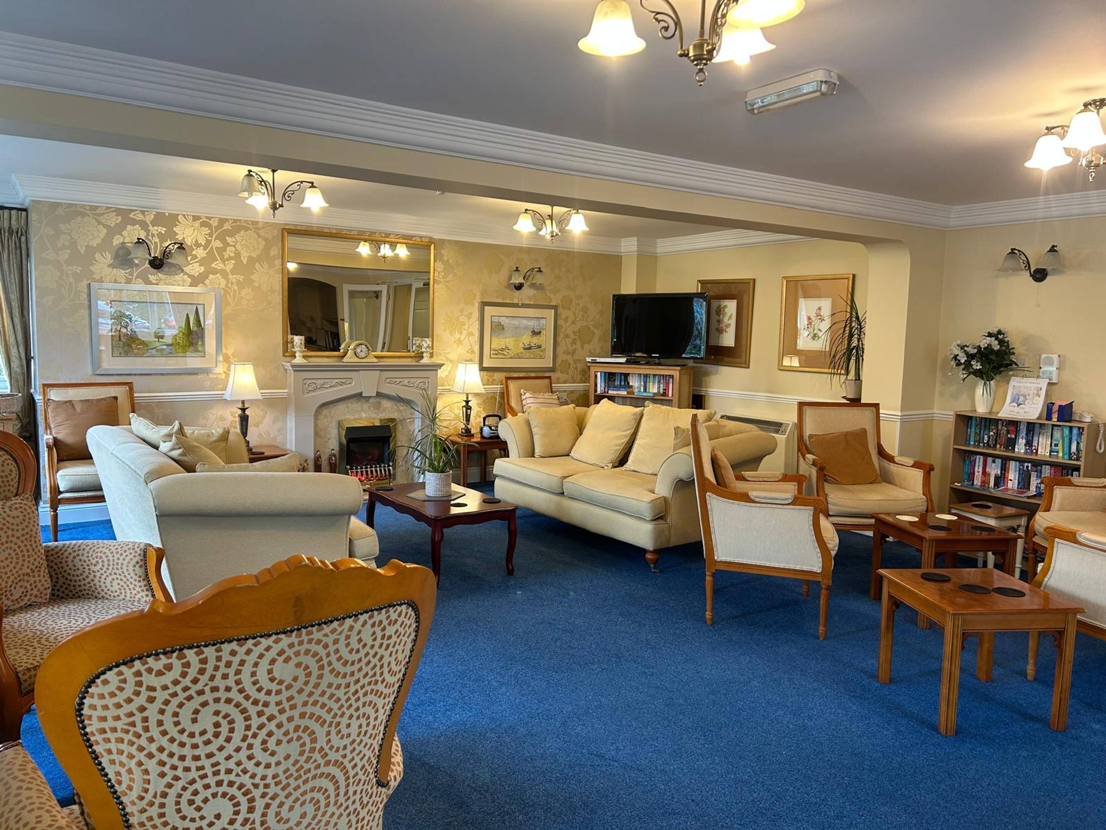 Communal Lounge