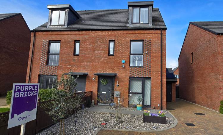 4 bedroom semi-detached house
