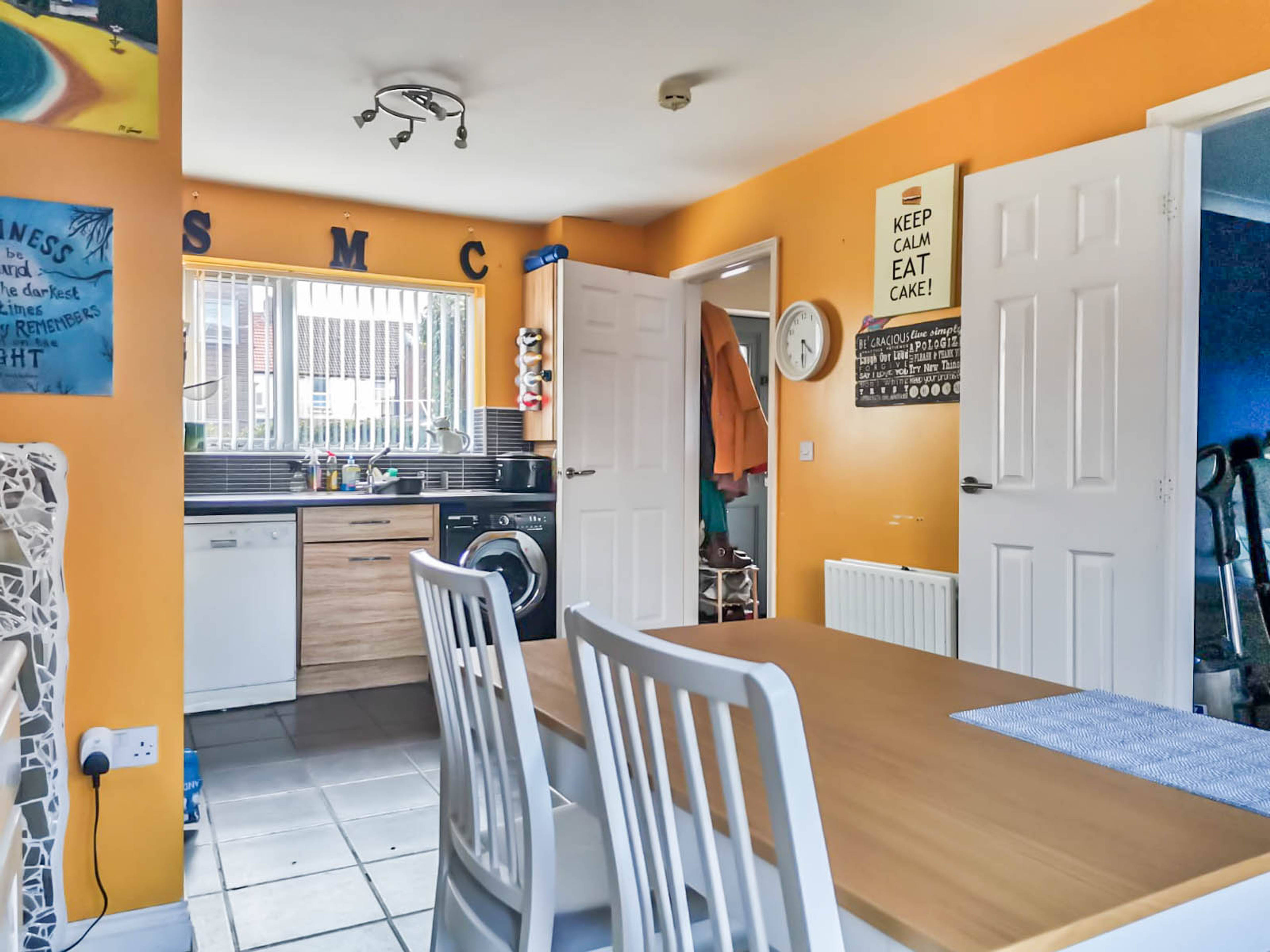 Kitchen/Dining Room