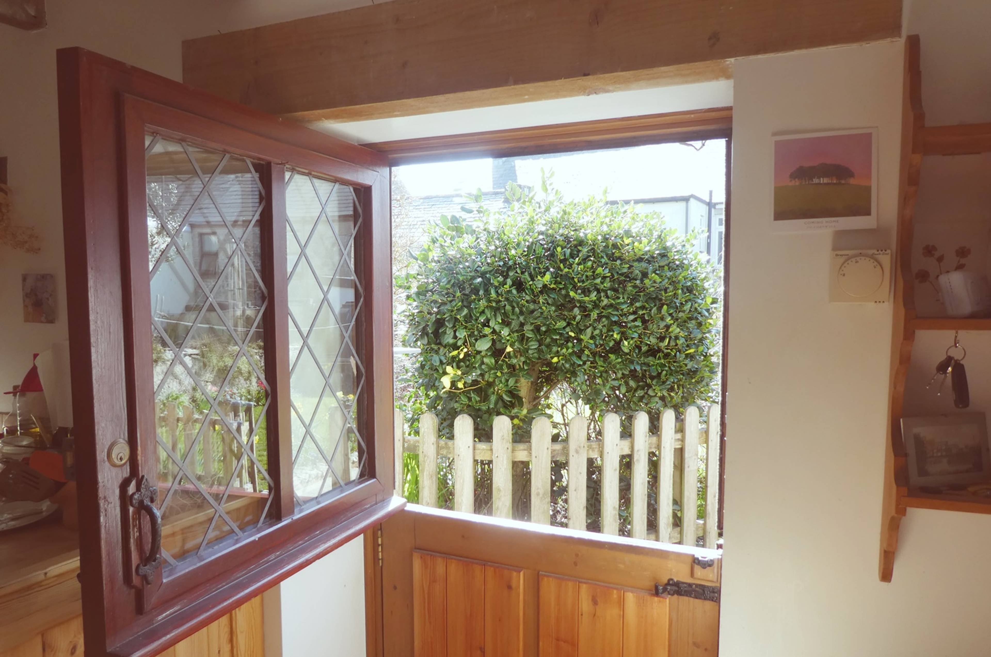 annexe entrance