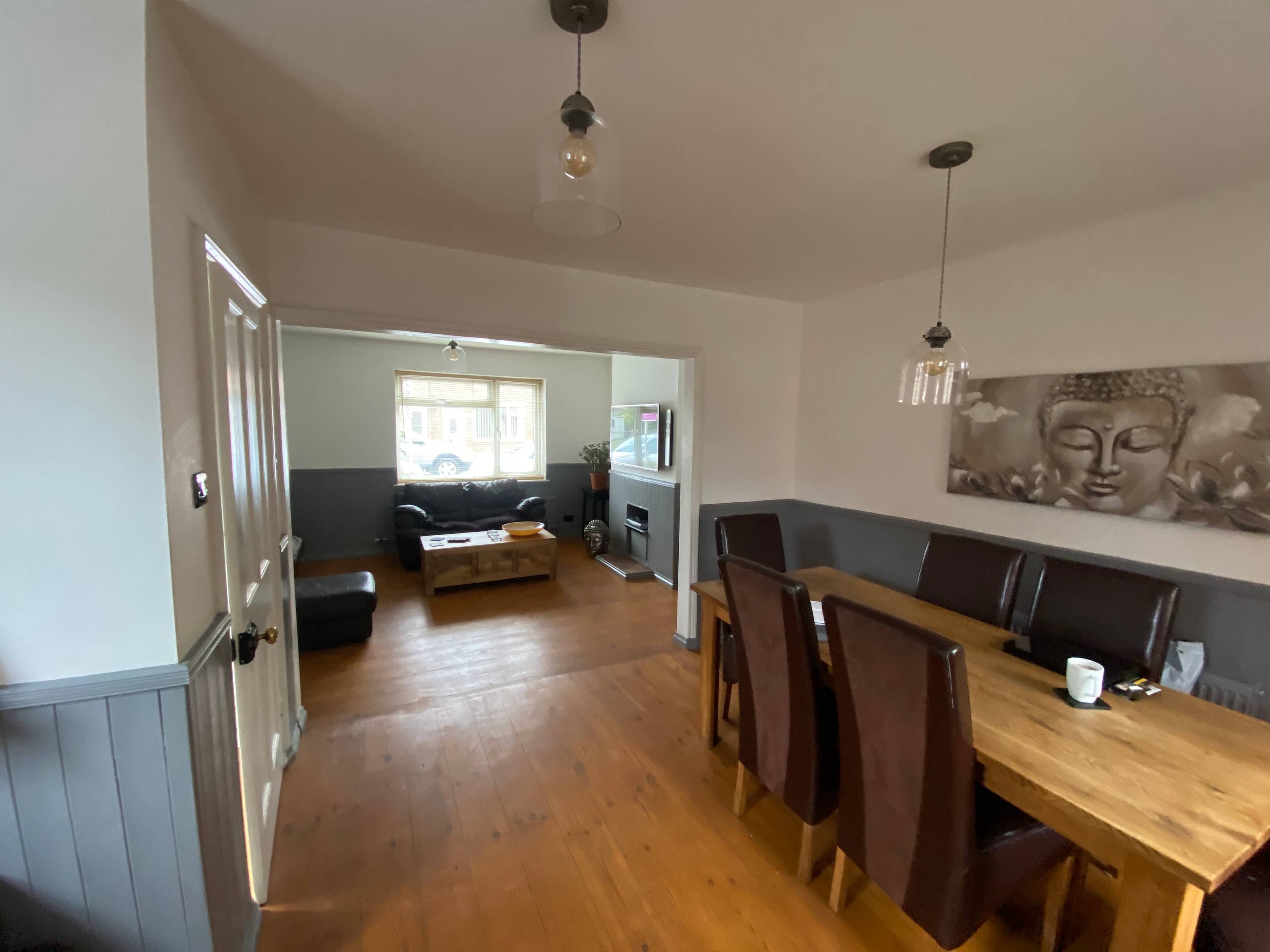 Lounge/Dining Room