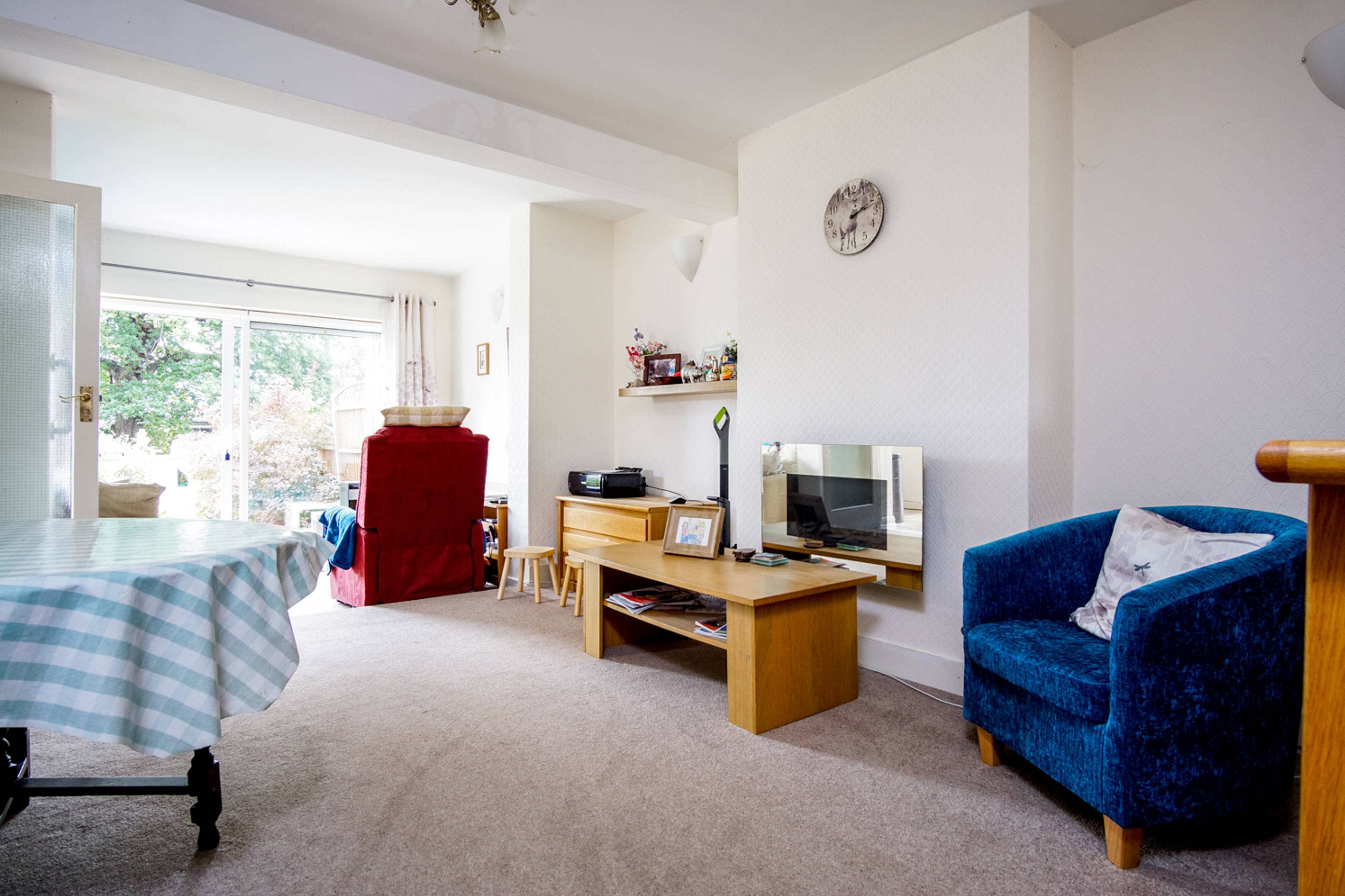 Lounge/Dining Room