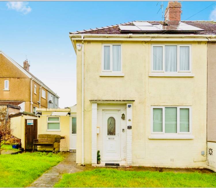 3 bedroom end of terrace house