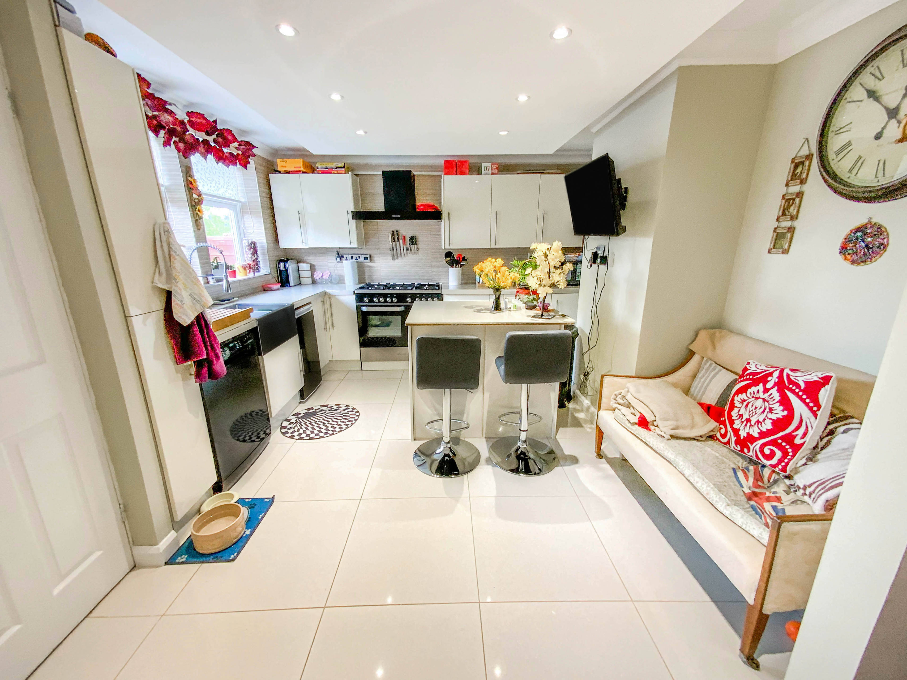 Kitchen/Breakfast