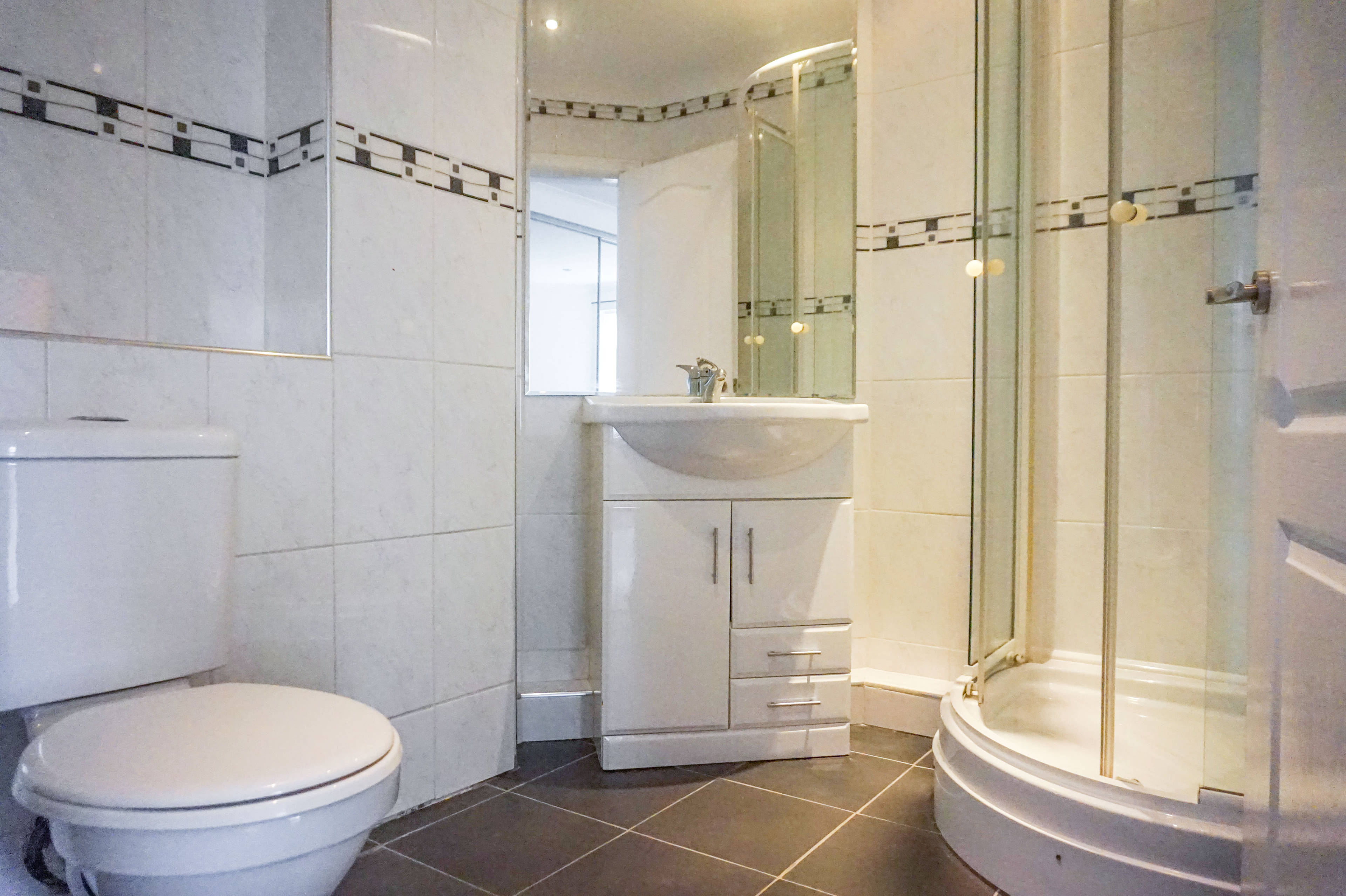 Master En-suite