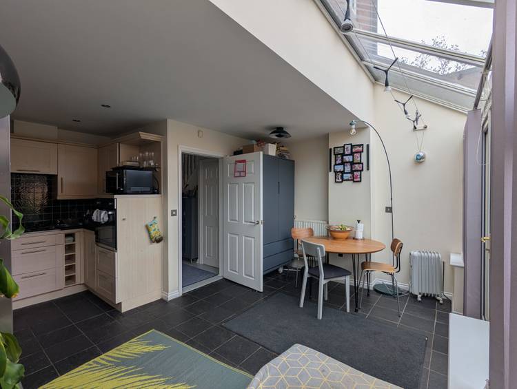 4 bedroom town house