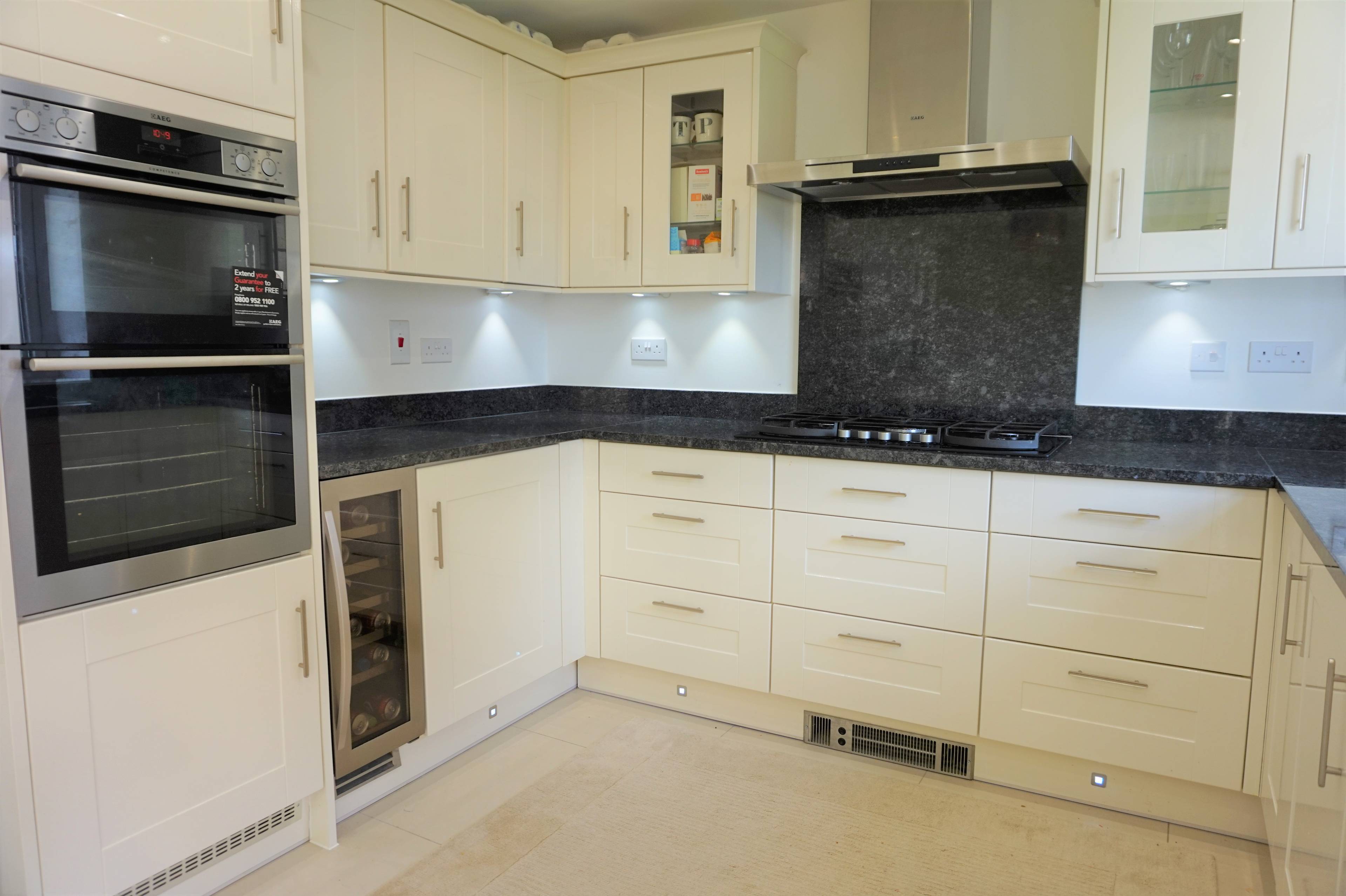 Kitchen/family Room
