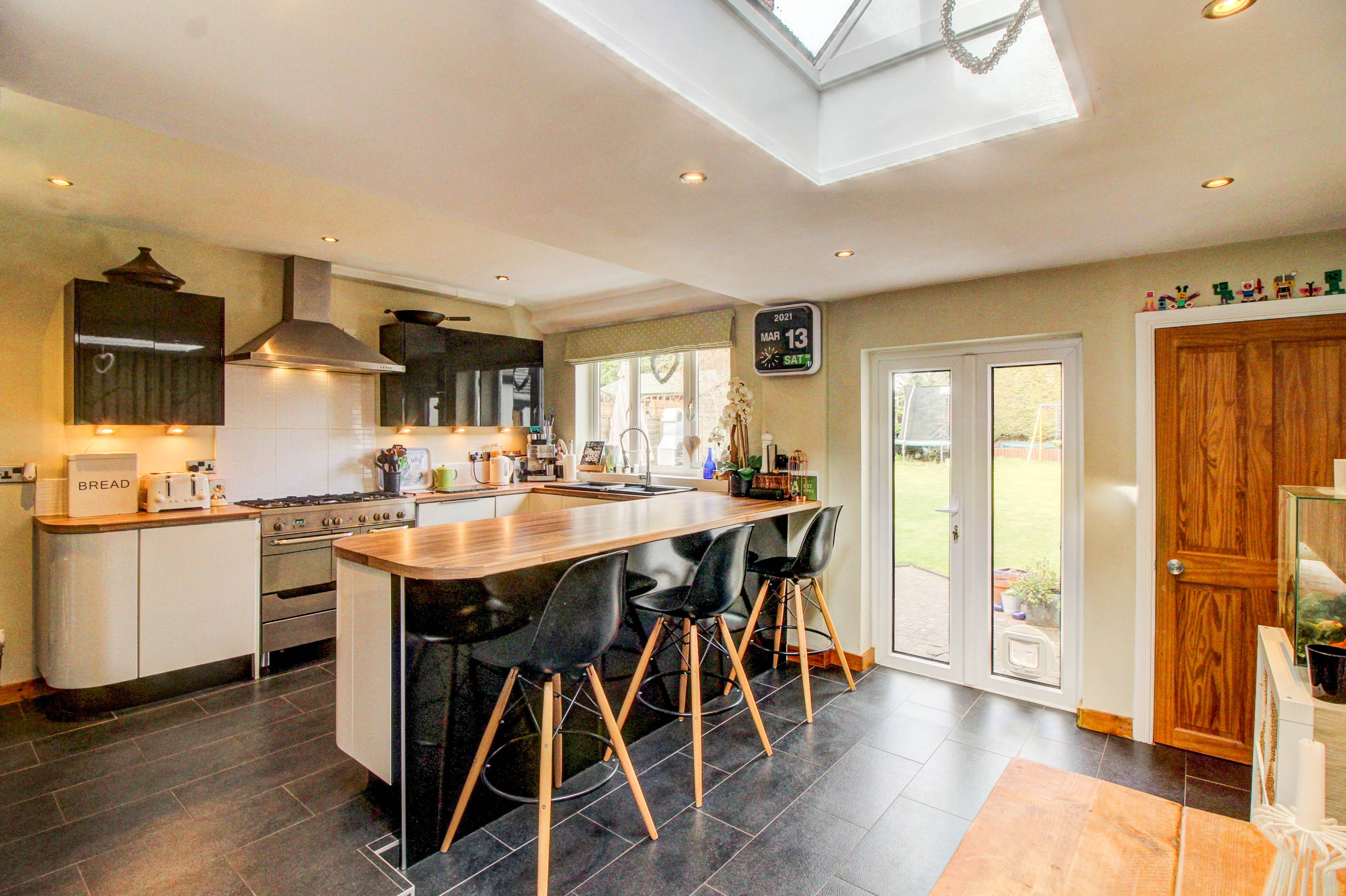 Kitchen/Breakfast