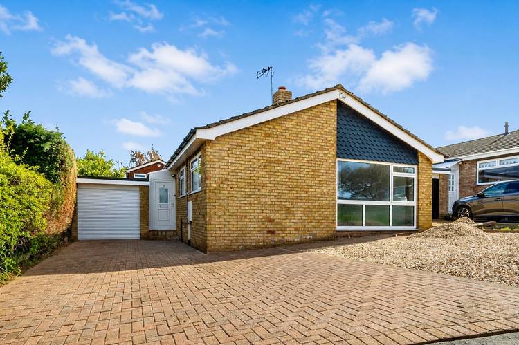 2 bedroom detached bungalow