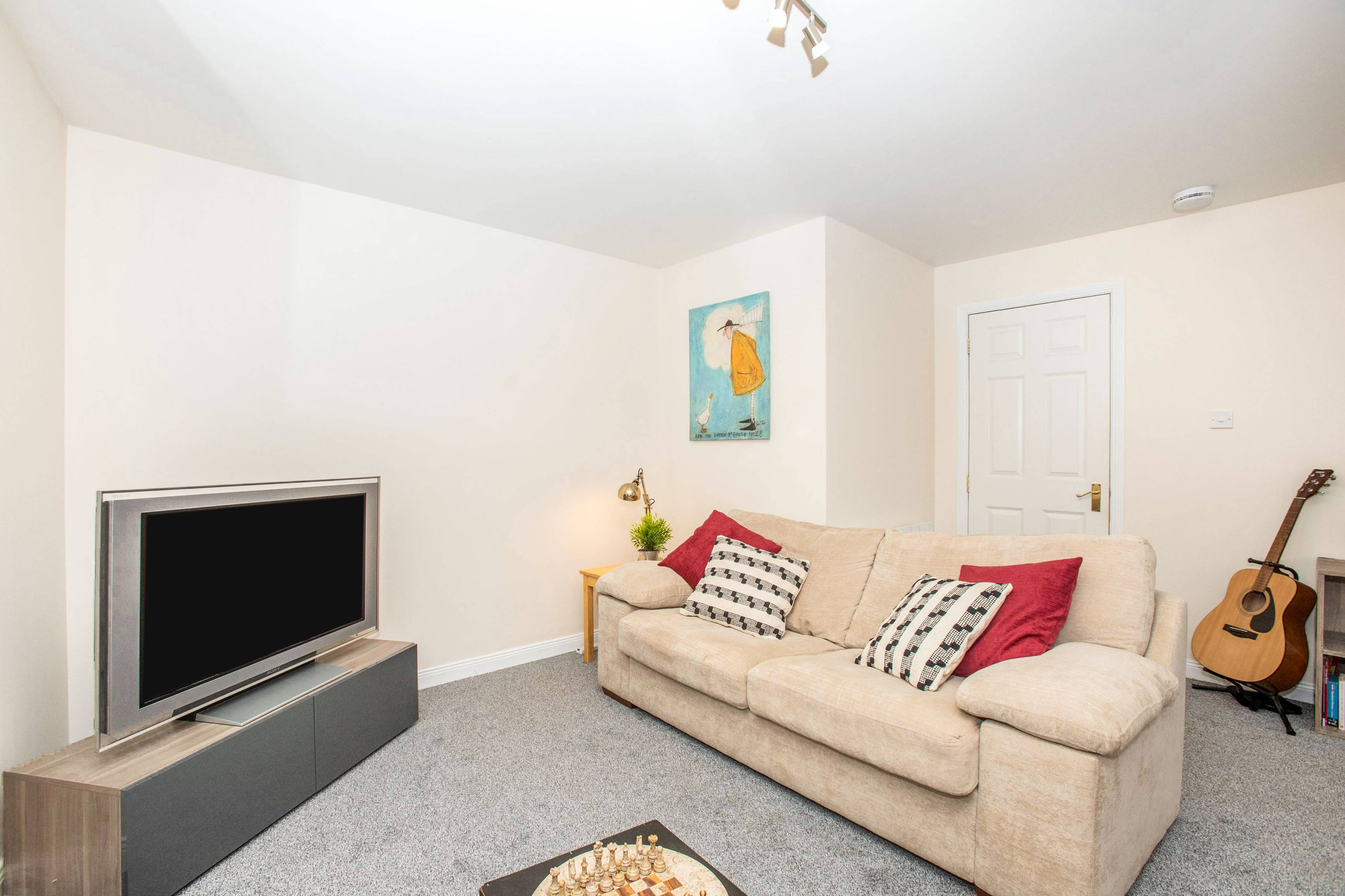 Lounge/Dining Room