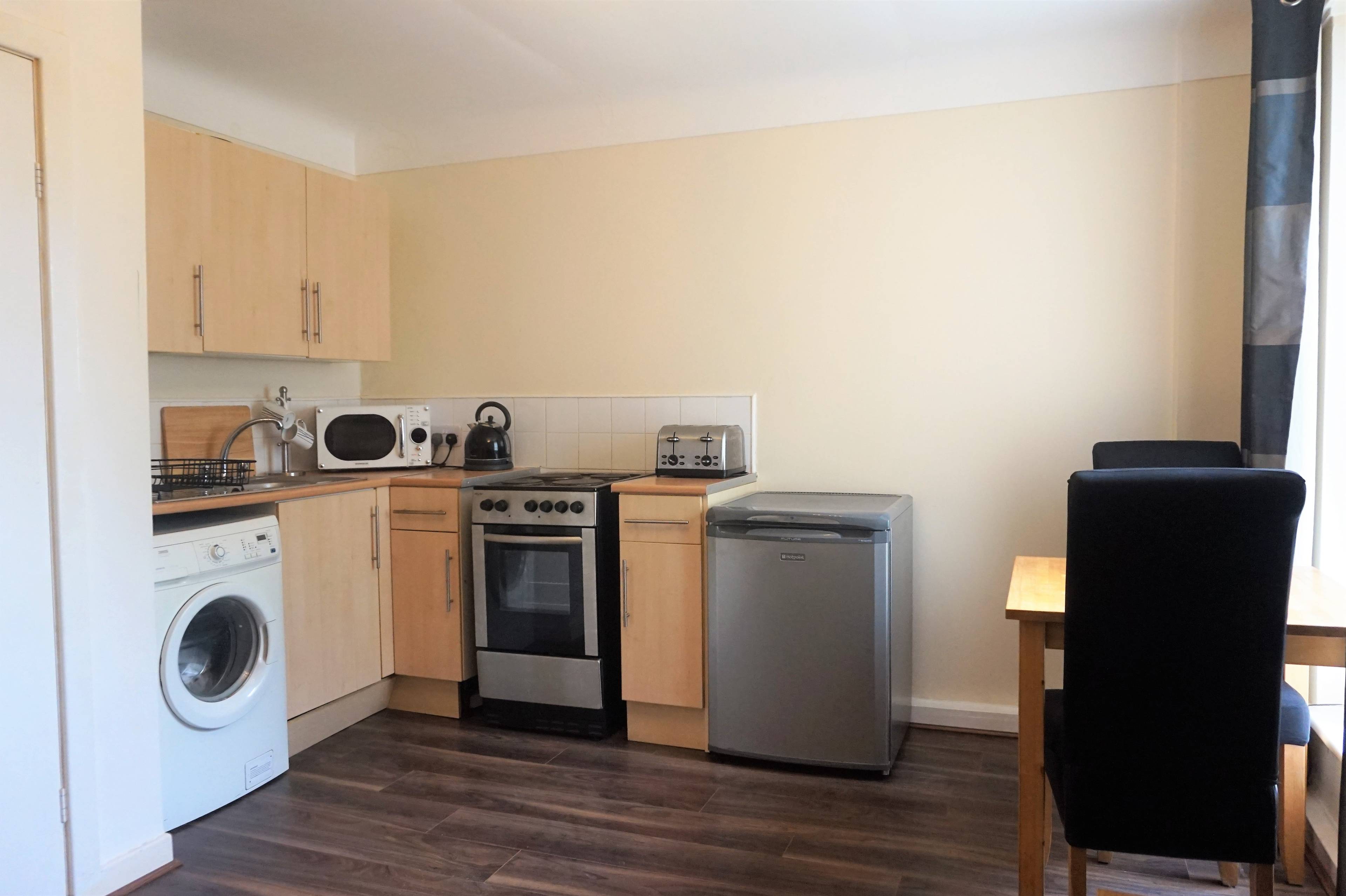 Lounge / Kitchen